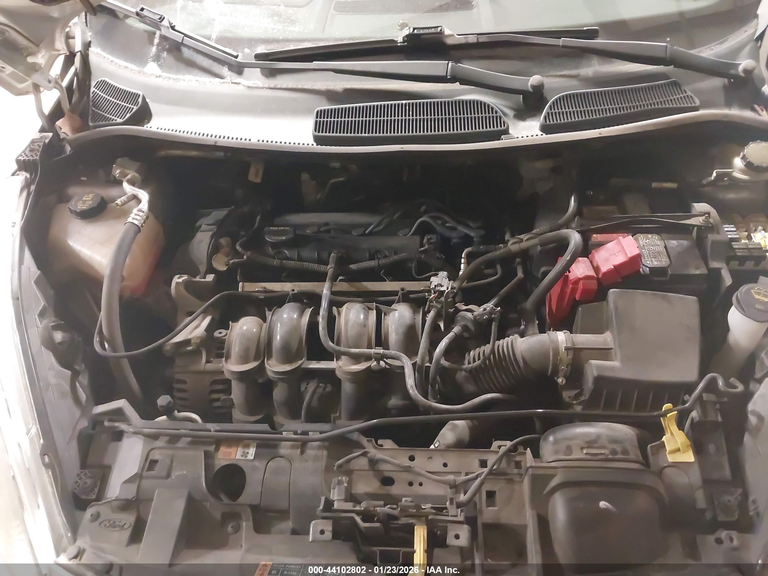 FORD FIESTA image 10
