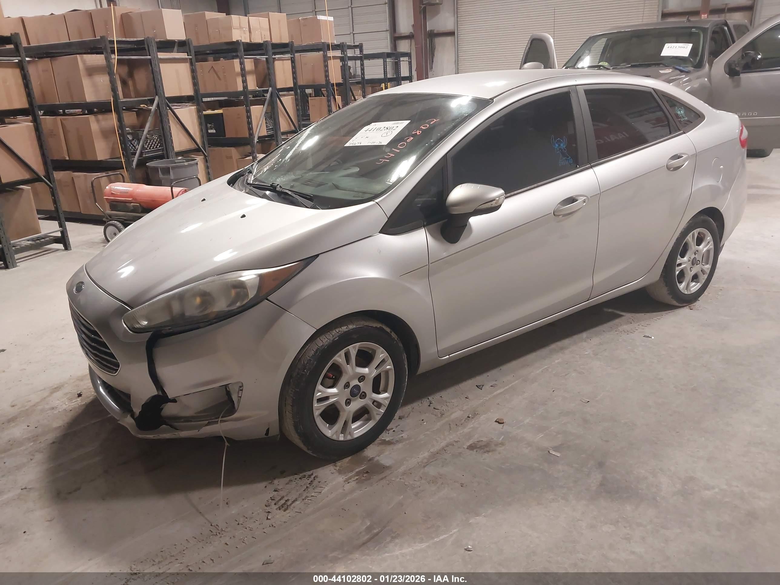 FORD FIESTA image 2