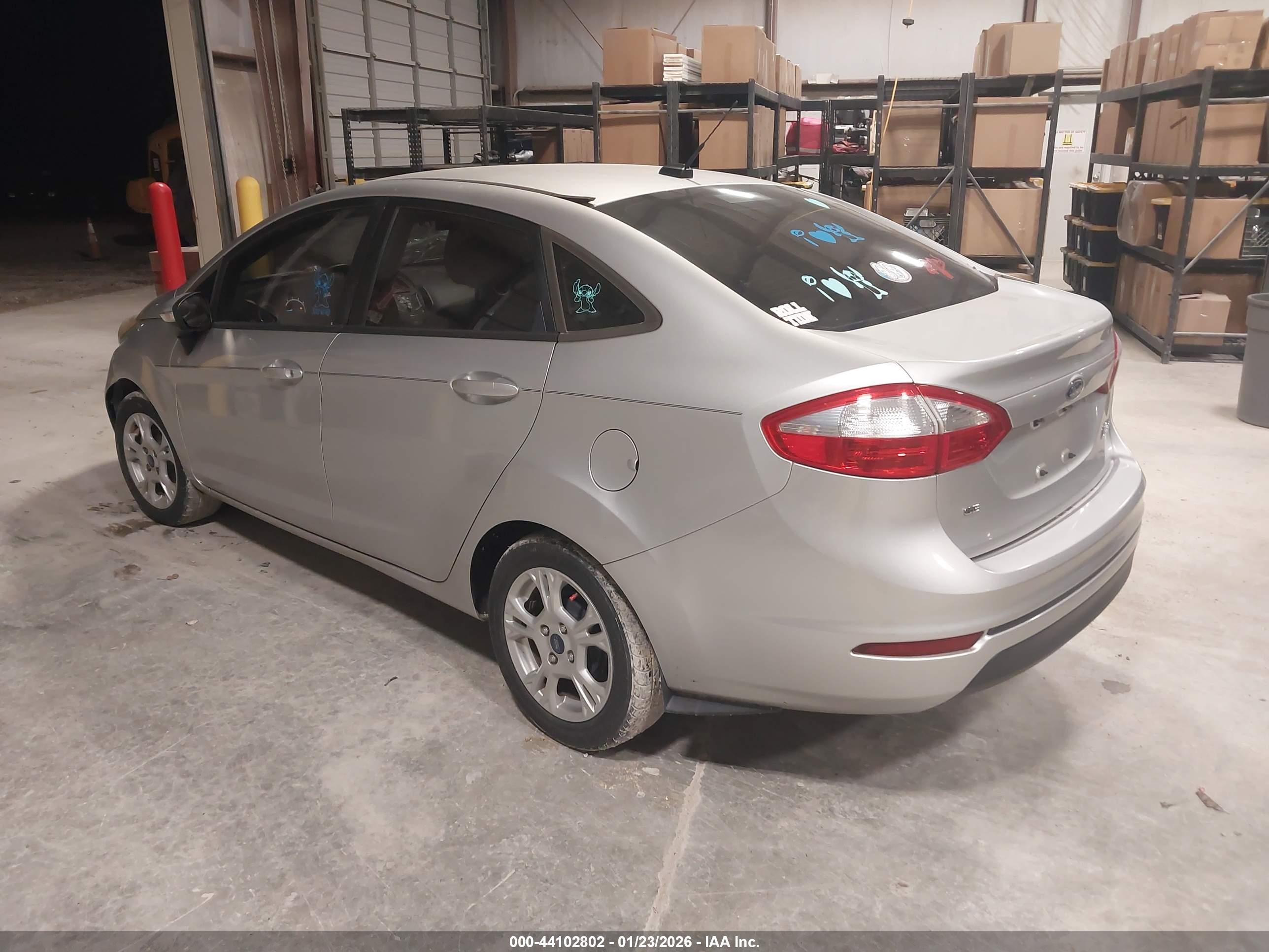 FORD FIESTA image 3