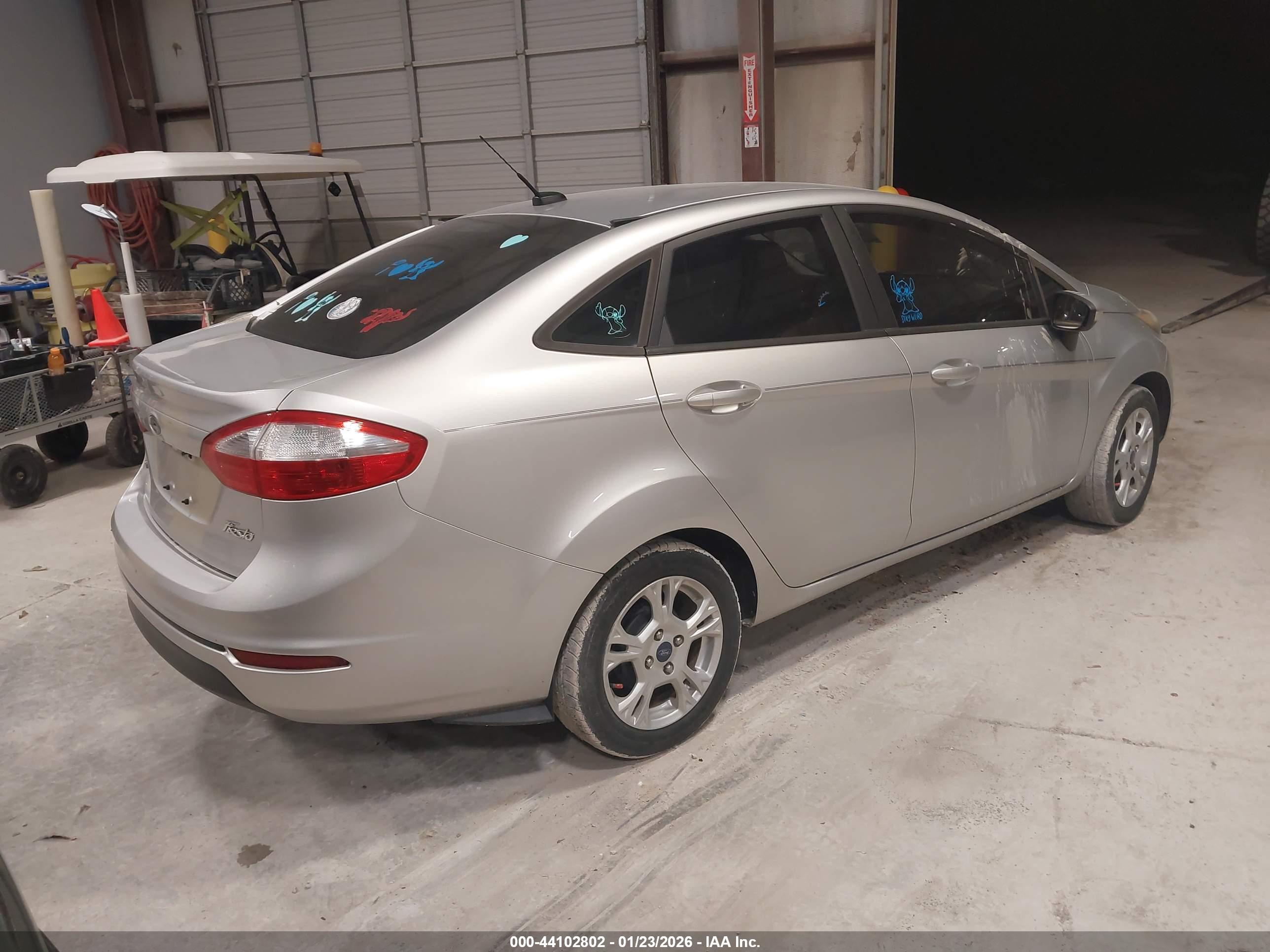 FORD FIESTA image 4
