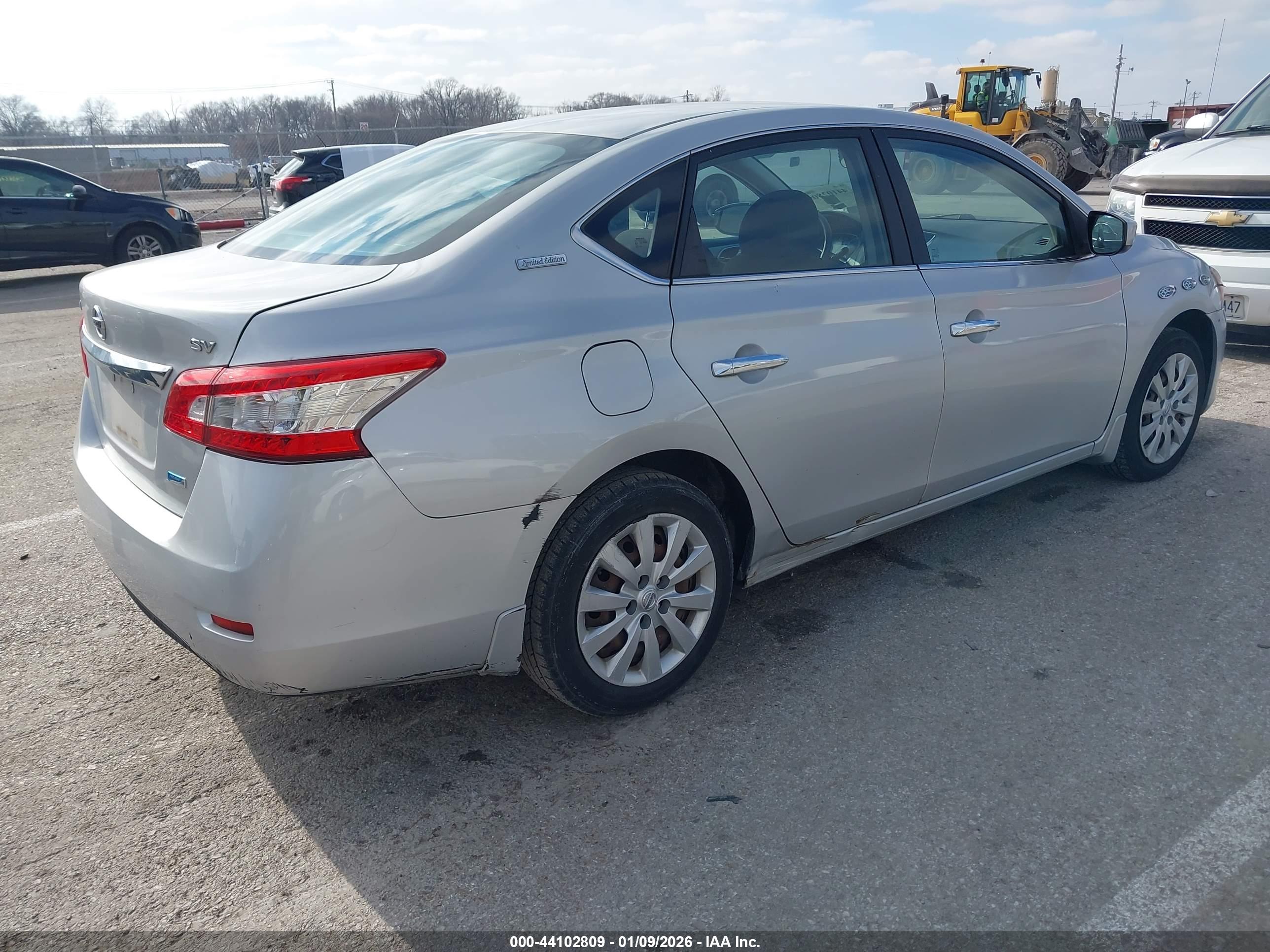 NISSAN SENTRA image 4