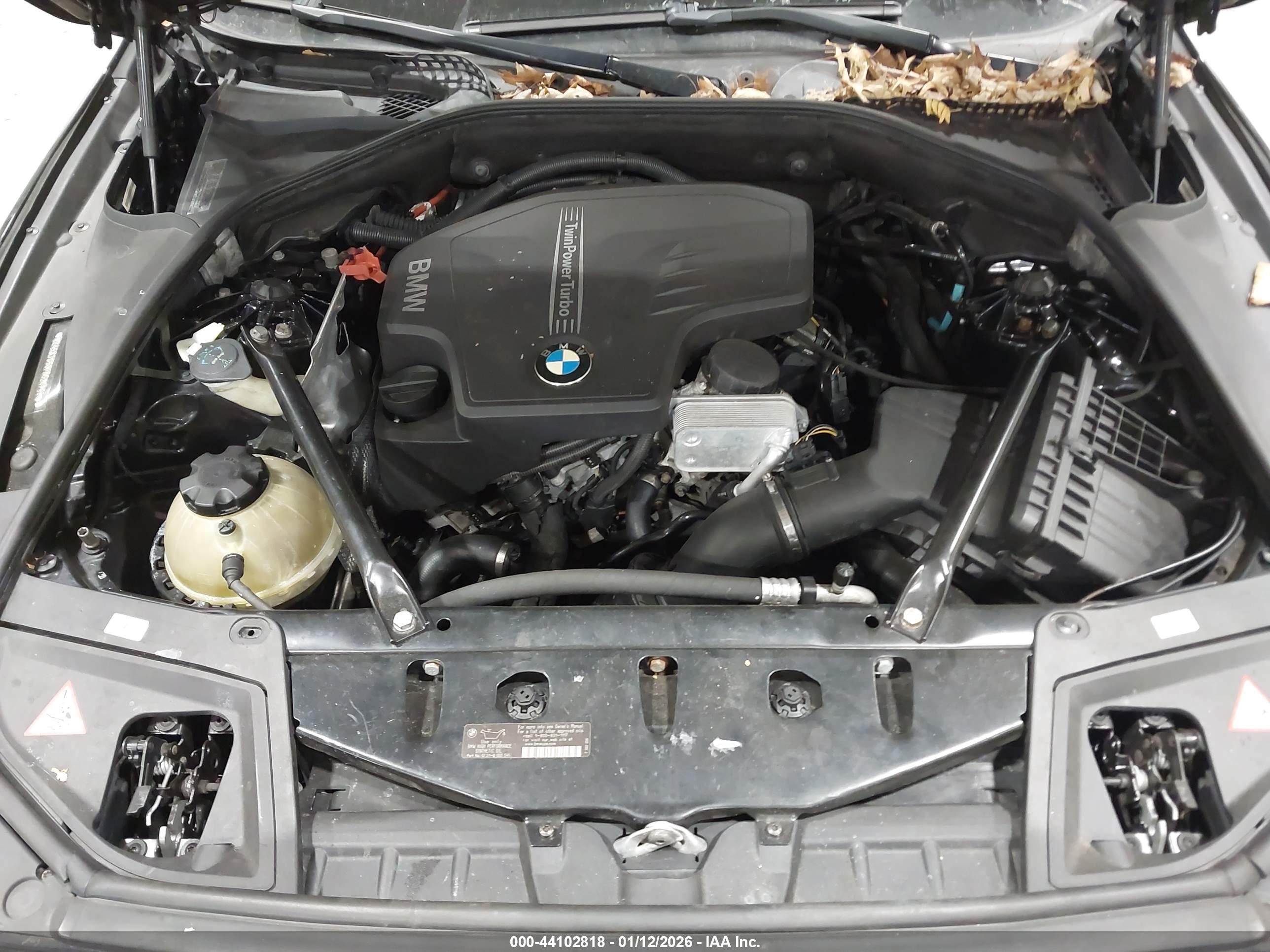 BMW 528I image 10
