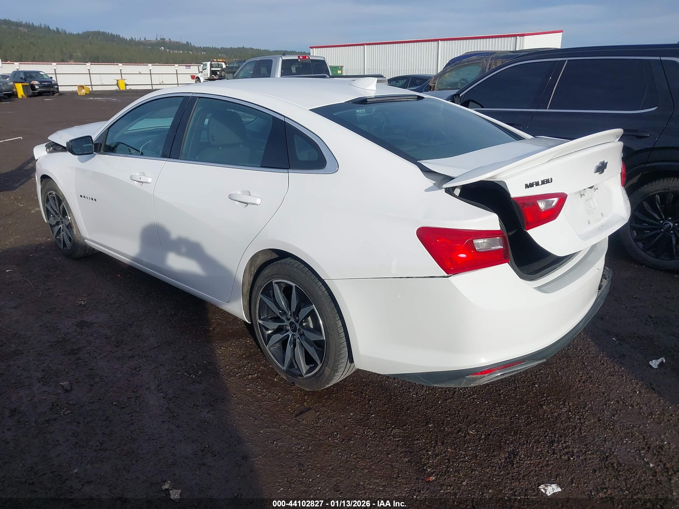CHEVROLET MALIBU image 3