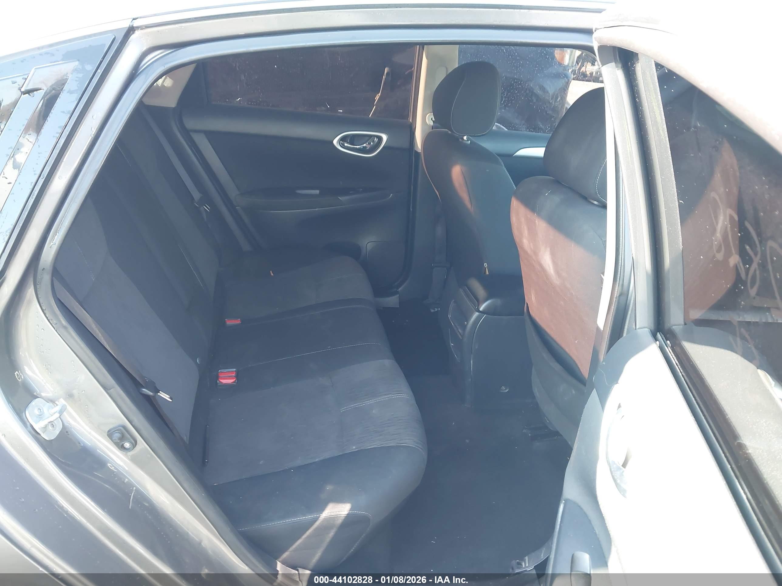 NISSAN SENTRA image 8