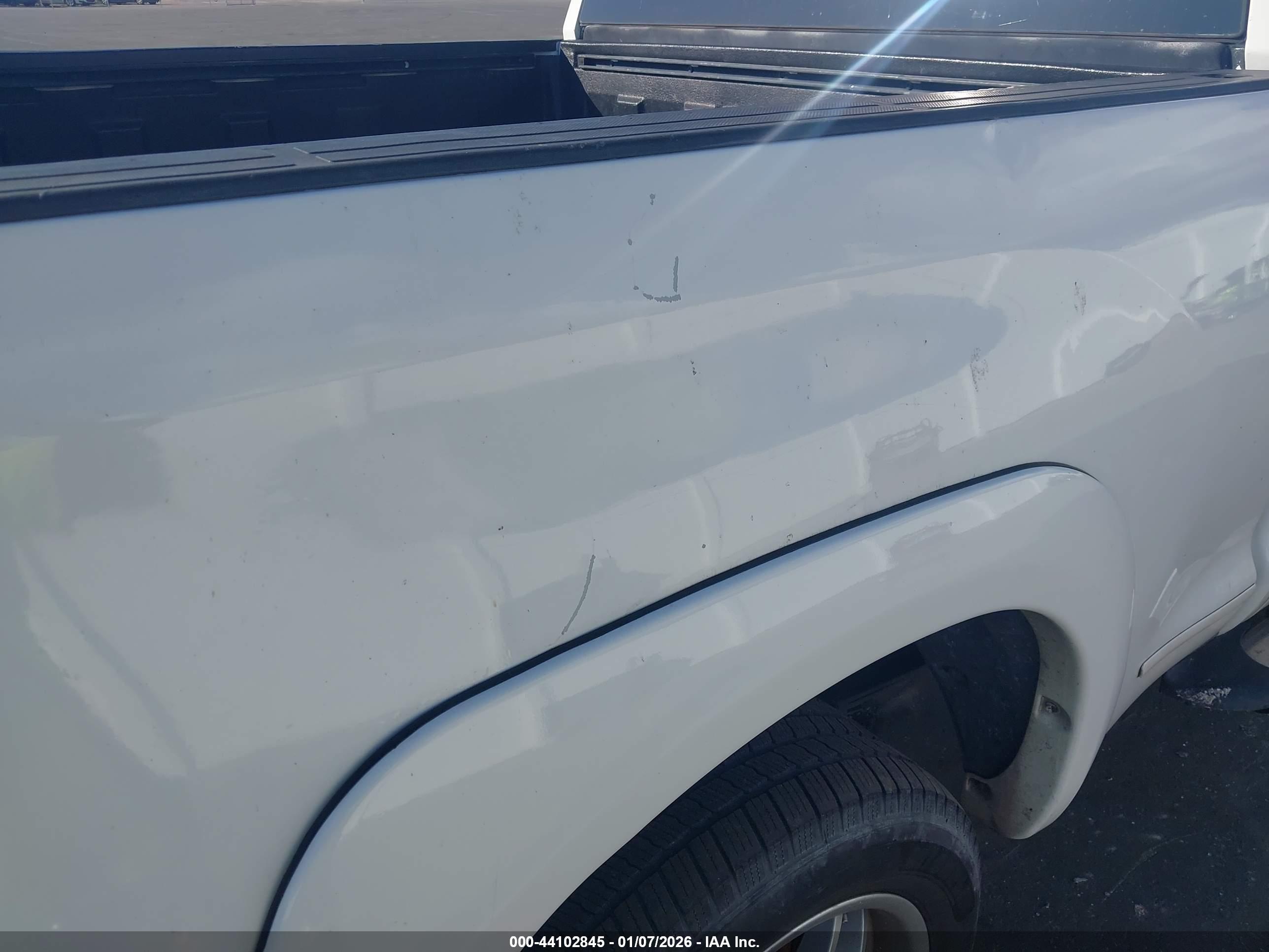 TOYOTA TUNDRA image 6