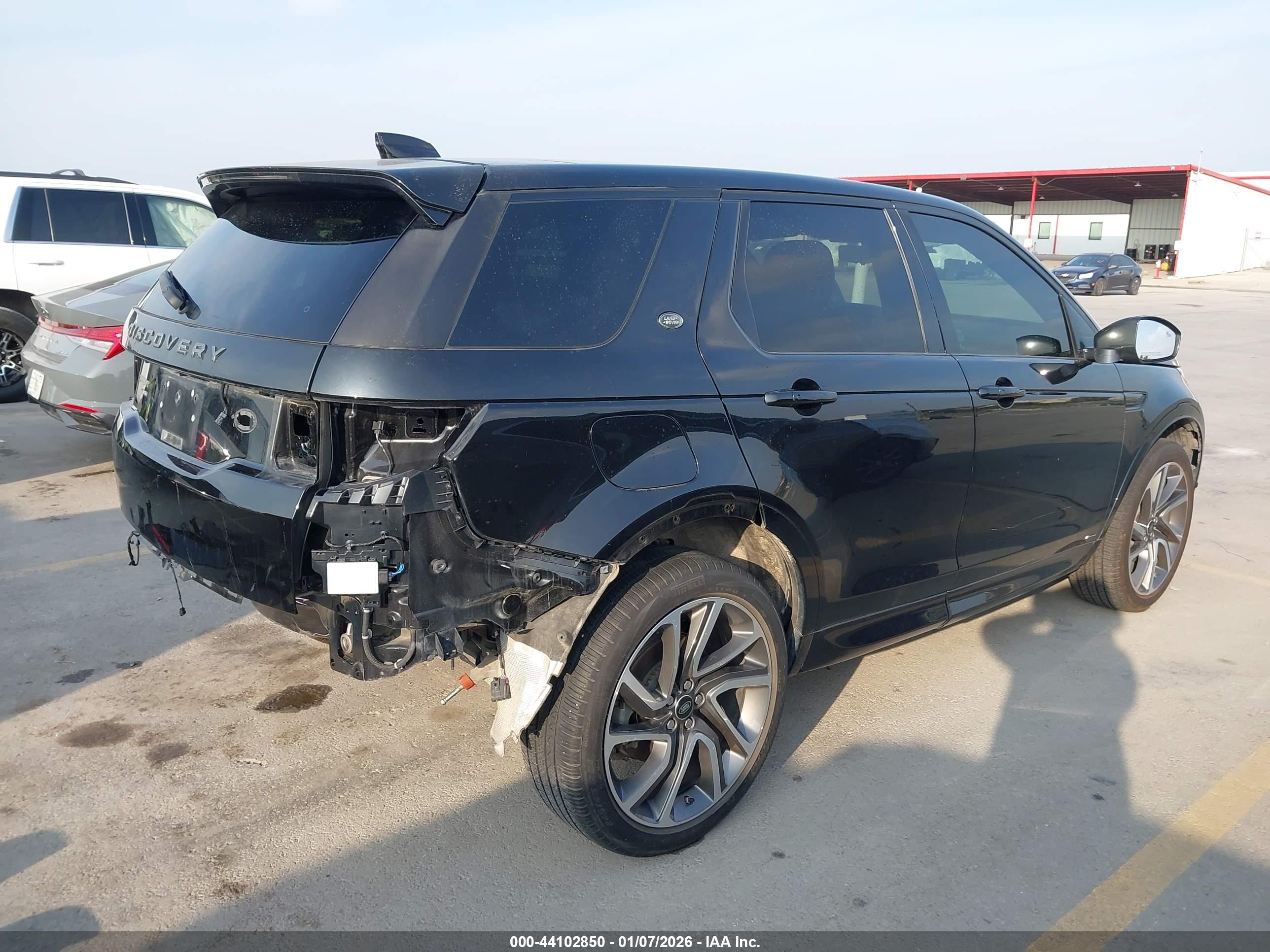 LAND ROVER image 4