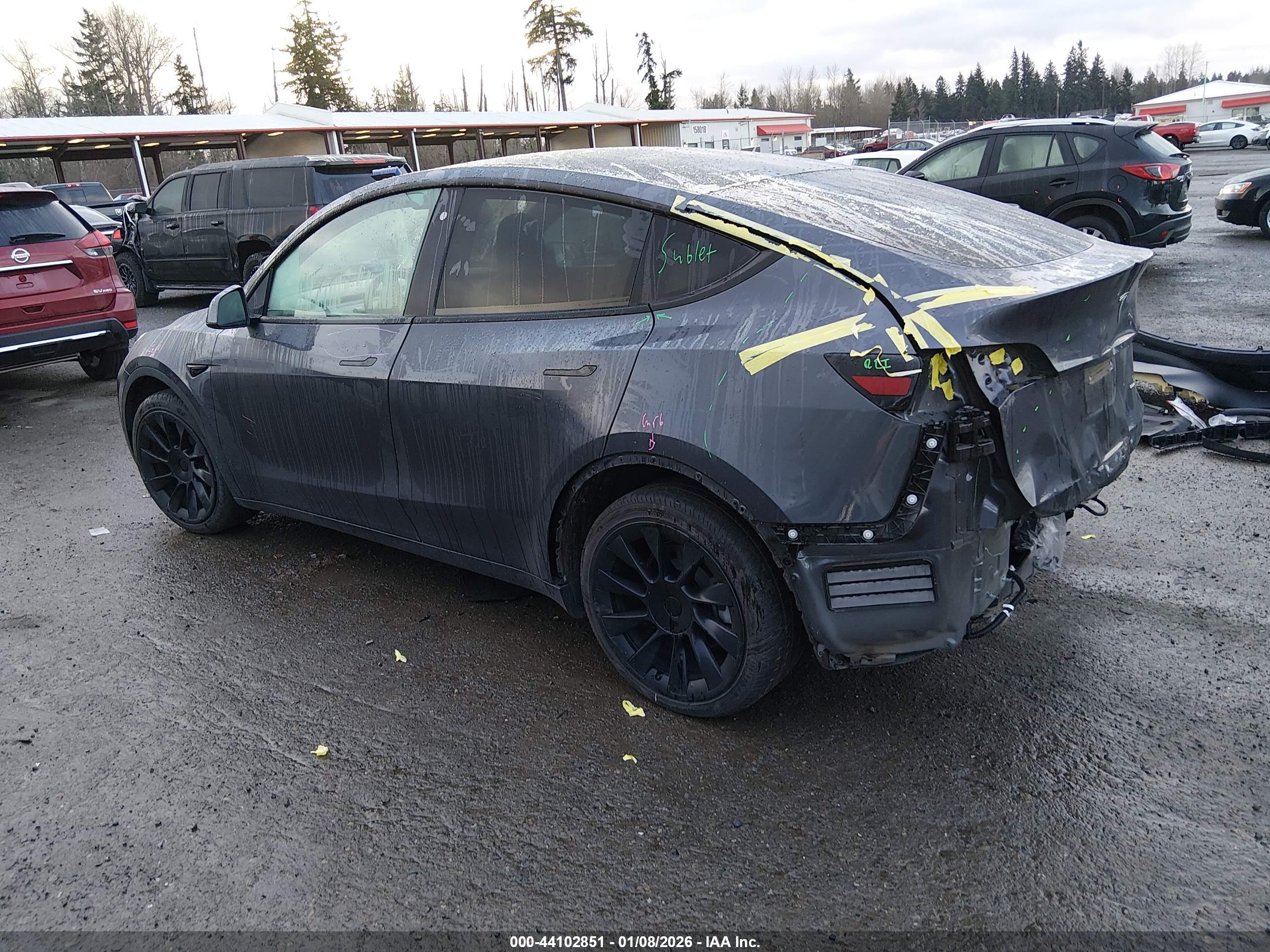 TESLA MODEL image 3