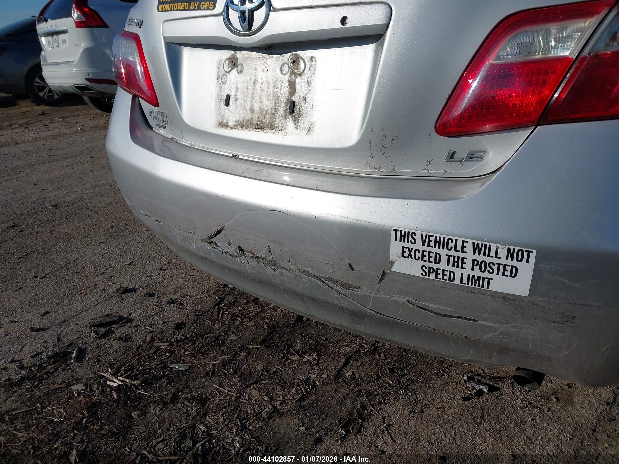 TOYOTA CAMRY image 6