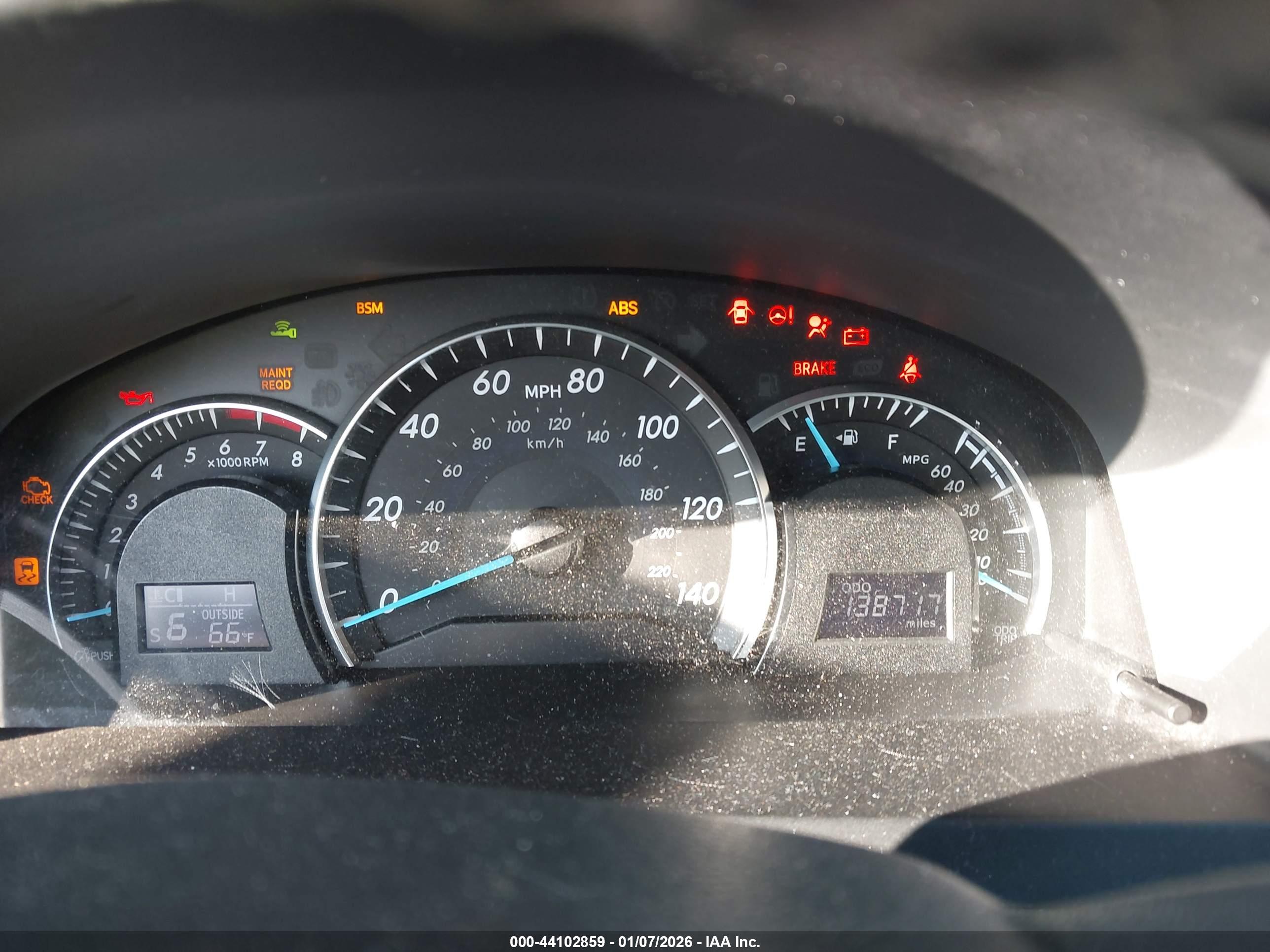 TOYOTA CAMRY image 7