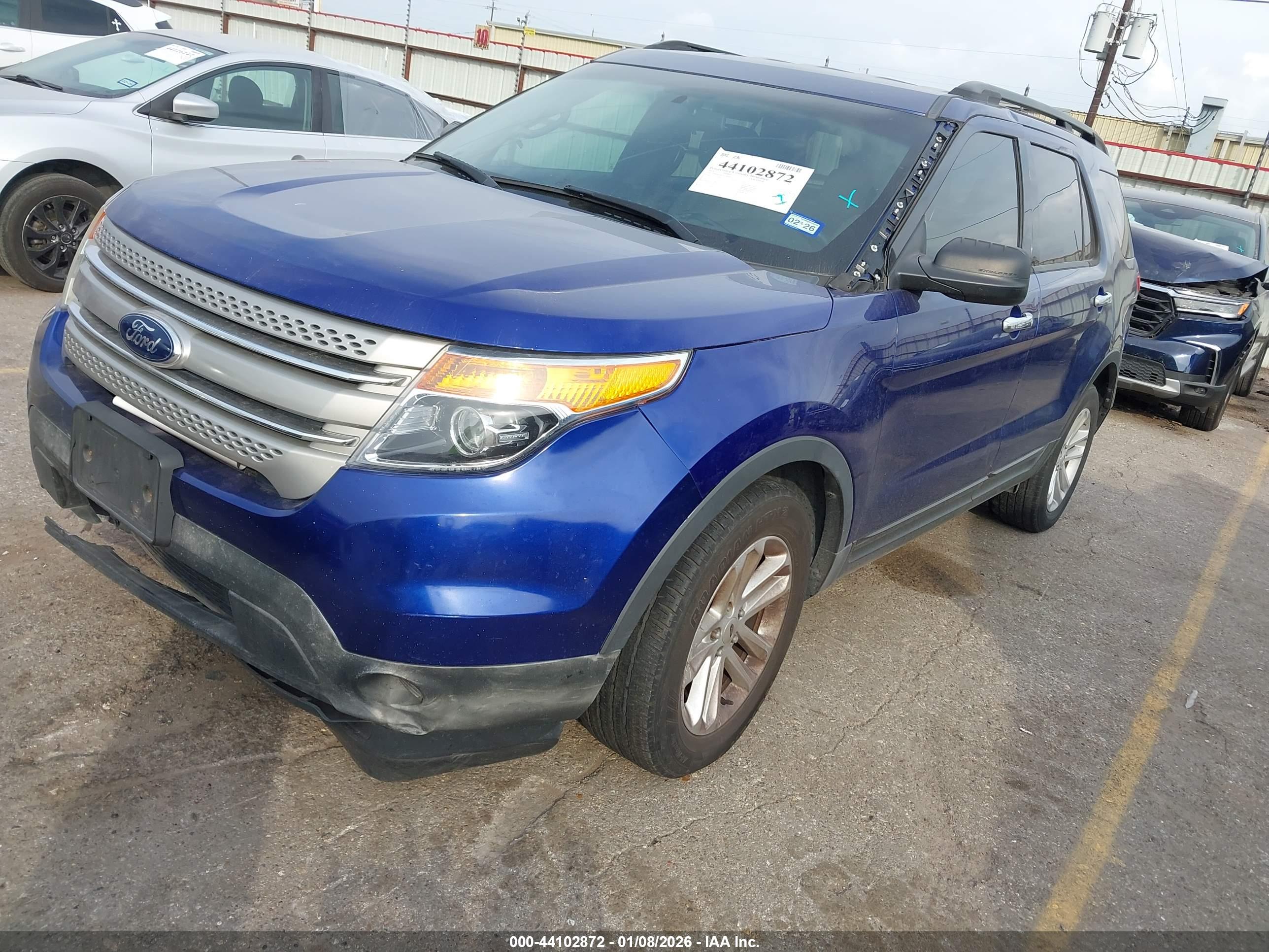 FORD EXPLORER image 2
