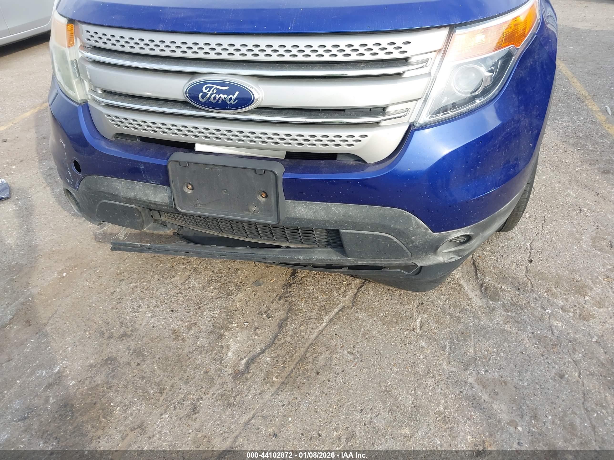 FORD EXPLORER image 6