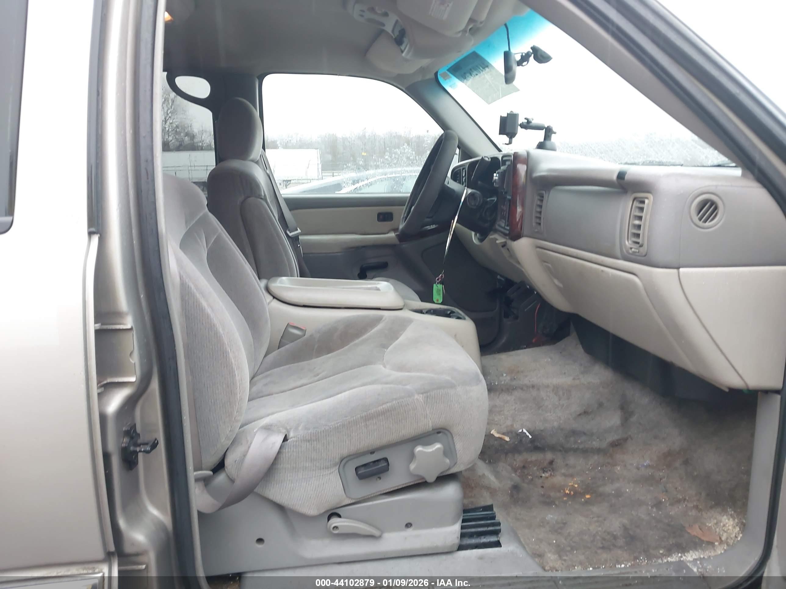 GMC YUKON image 5