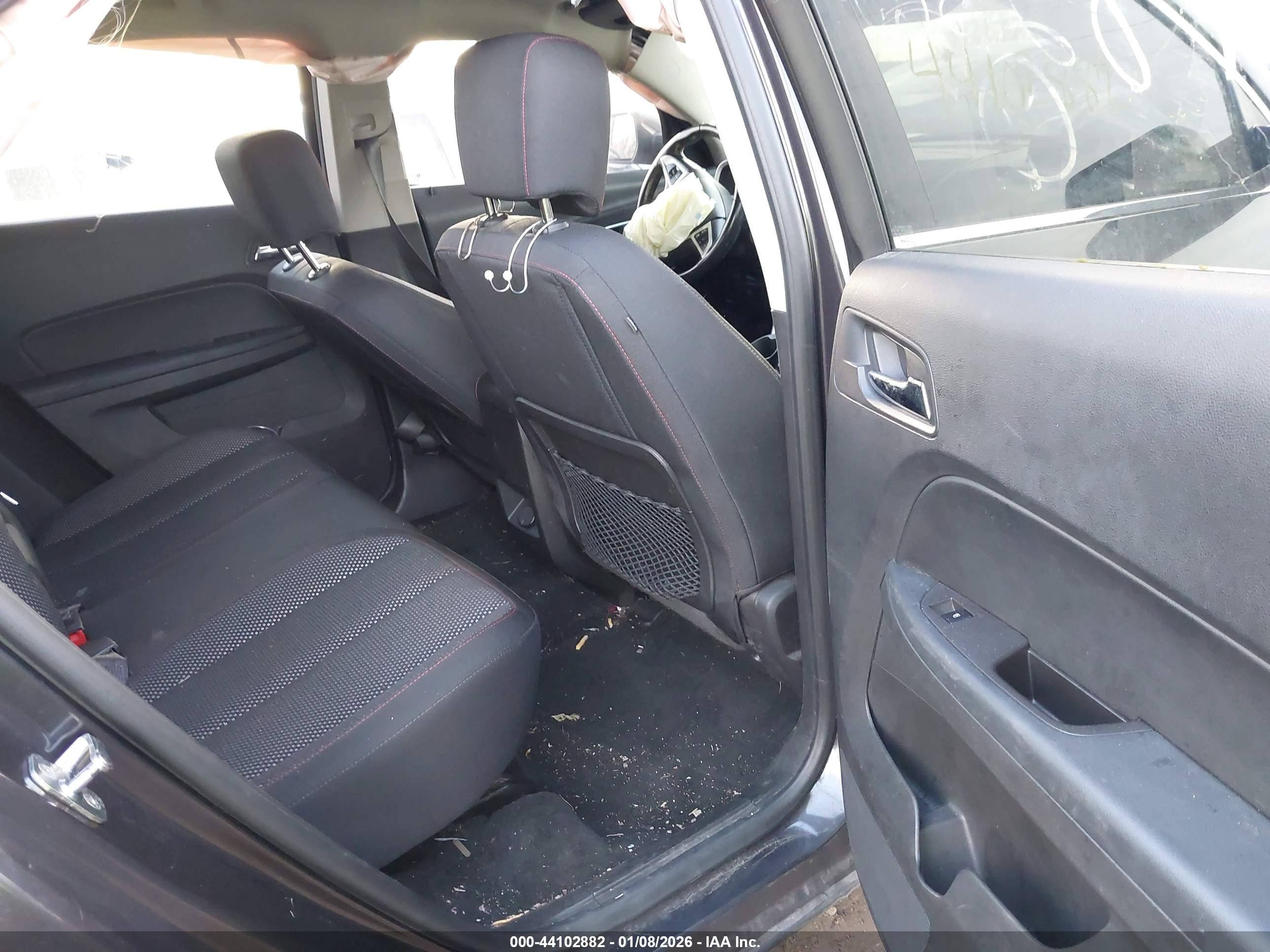 CHEVROLET EQUINOX image 8