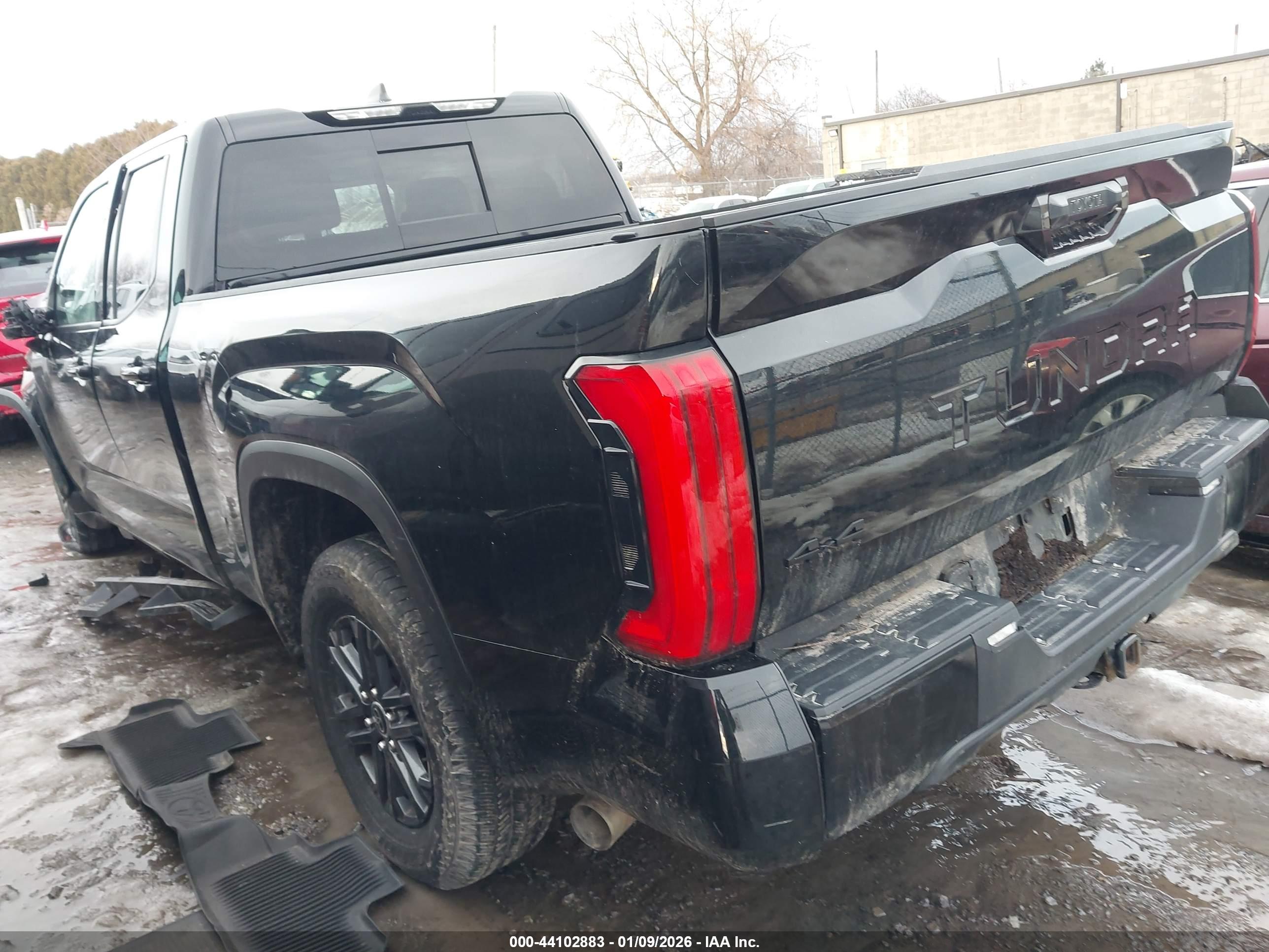 TOYOTA TUNDRA image 3