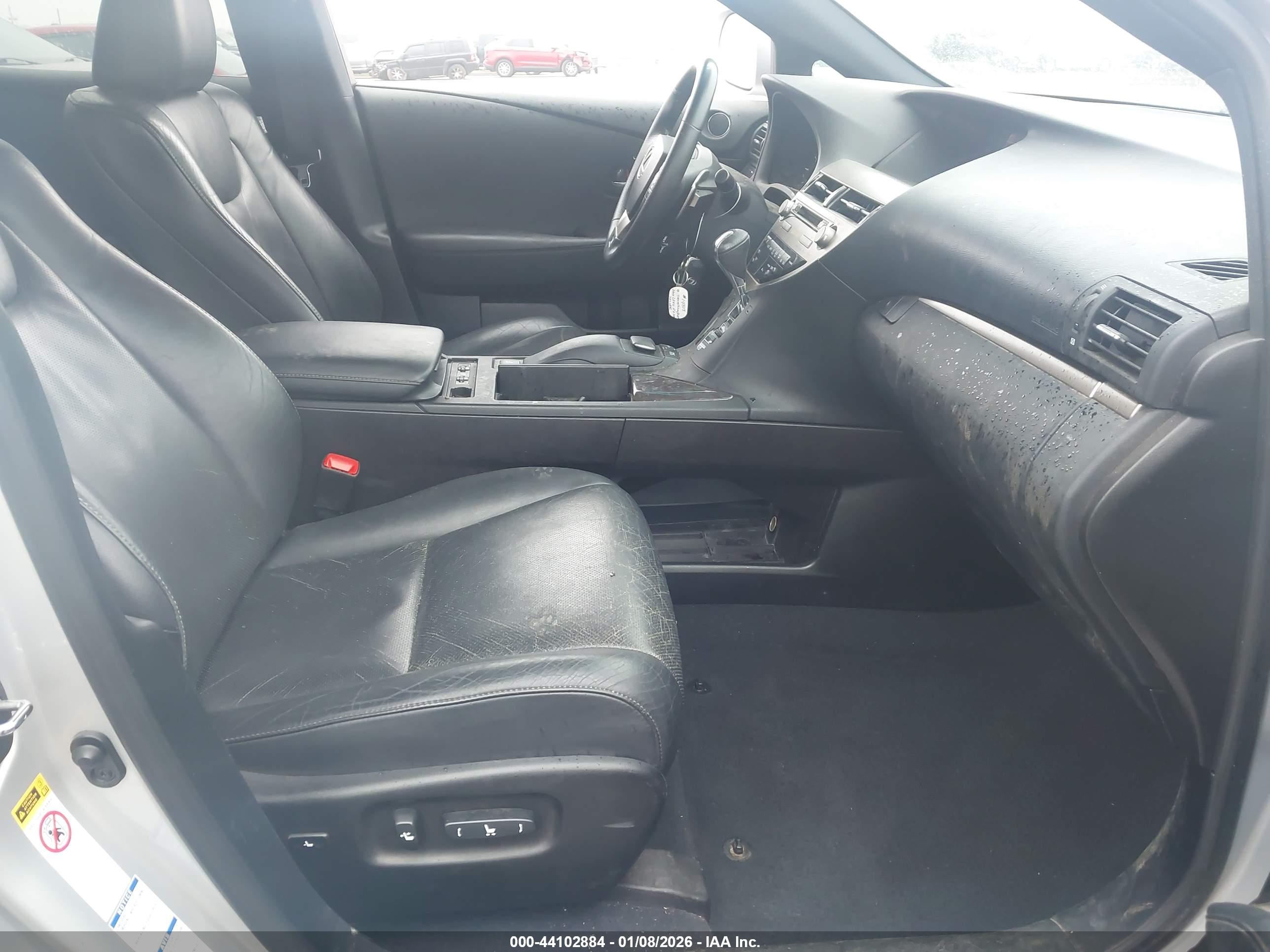 LEXUS RX image 5