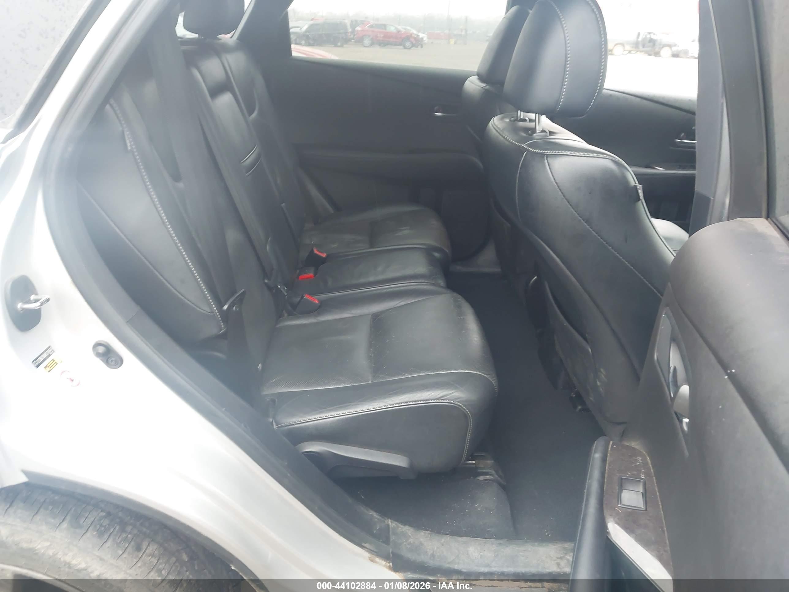 LEXUS RX image 8