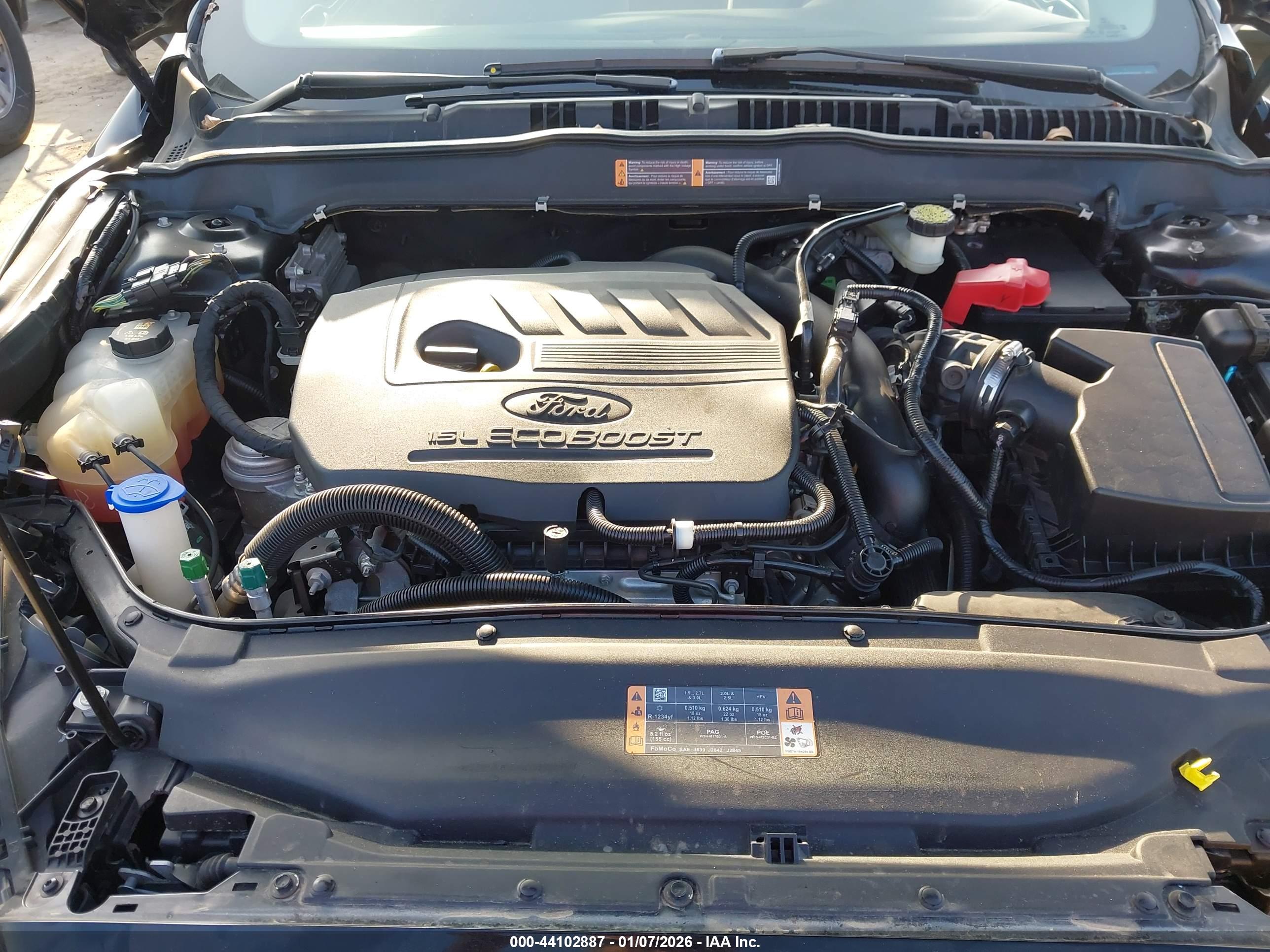 FORD FUSION image 10