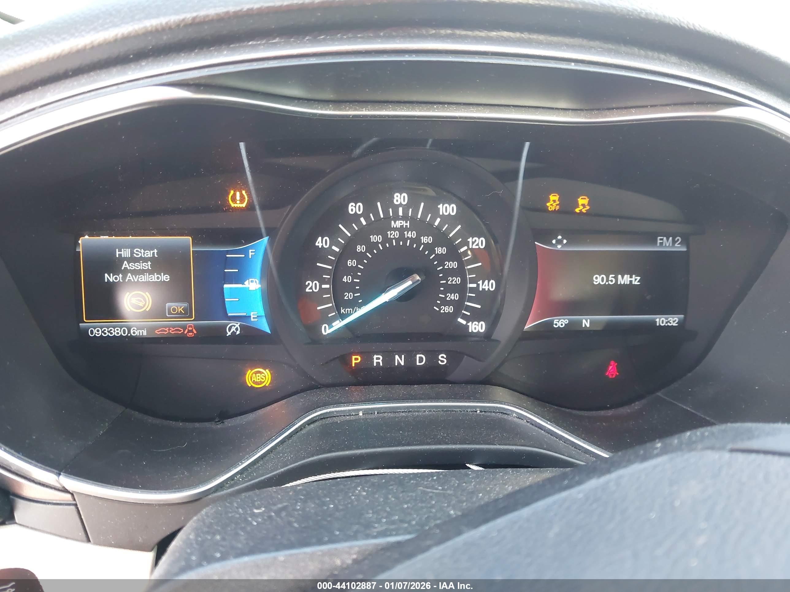 FORD FUSION image 7