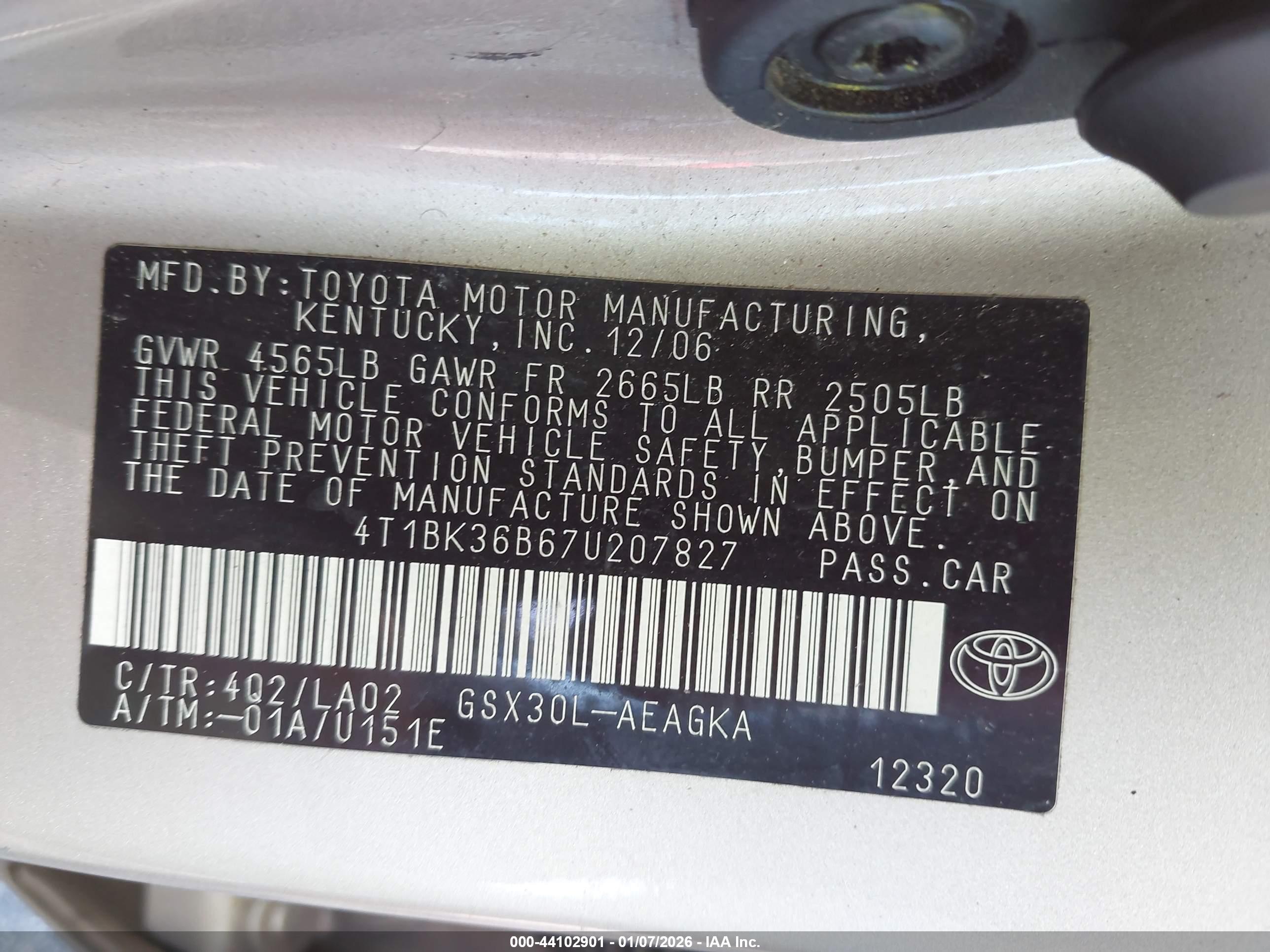 TOYOTA AVALON image 9