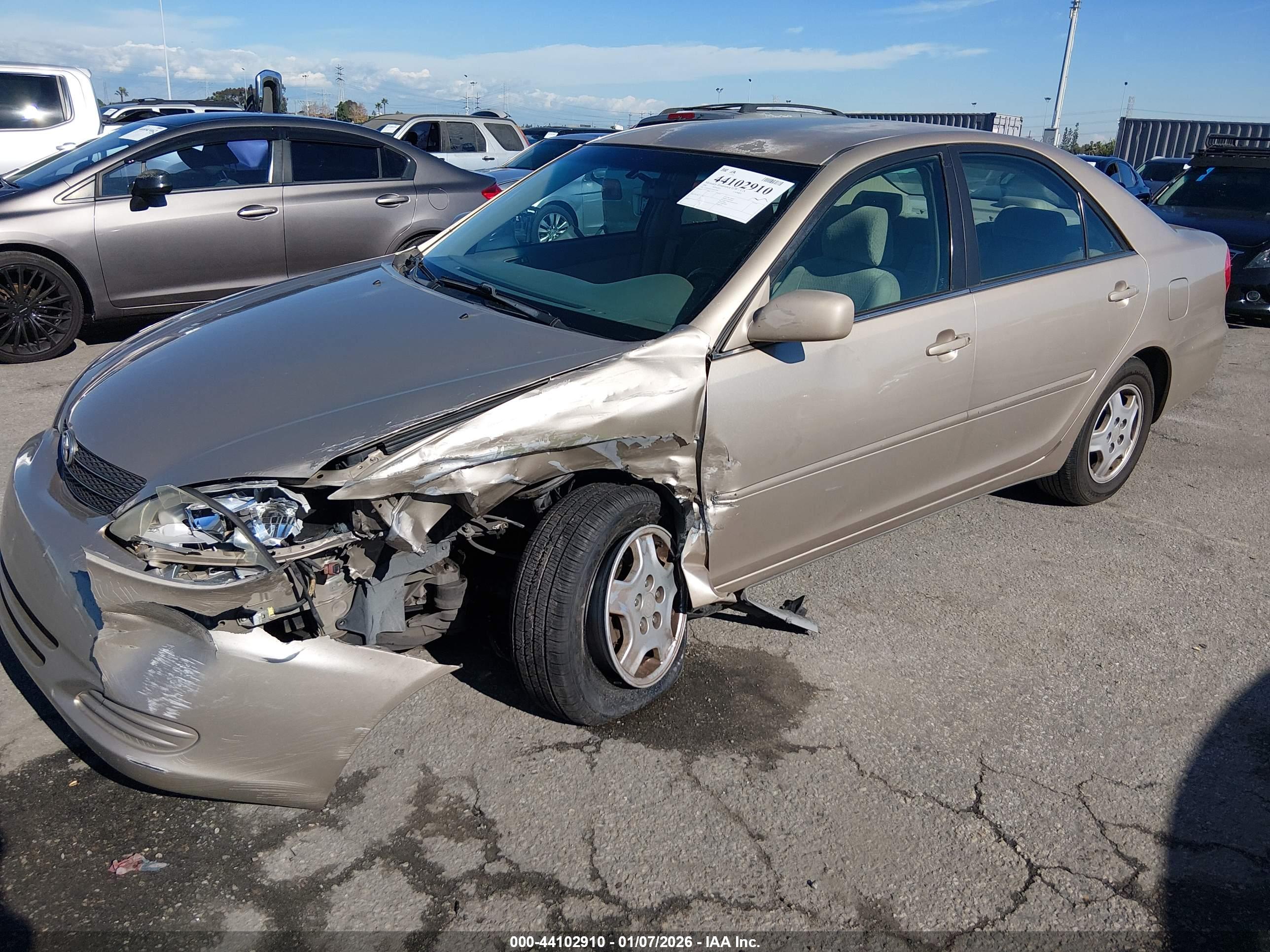 TOYOTA CAMRY image 2