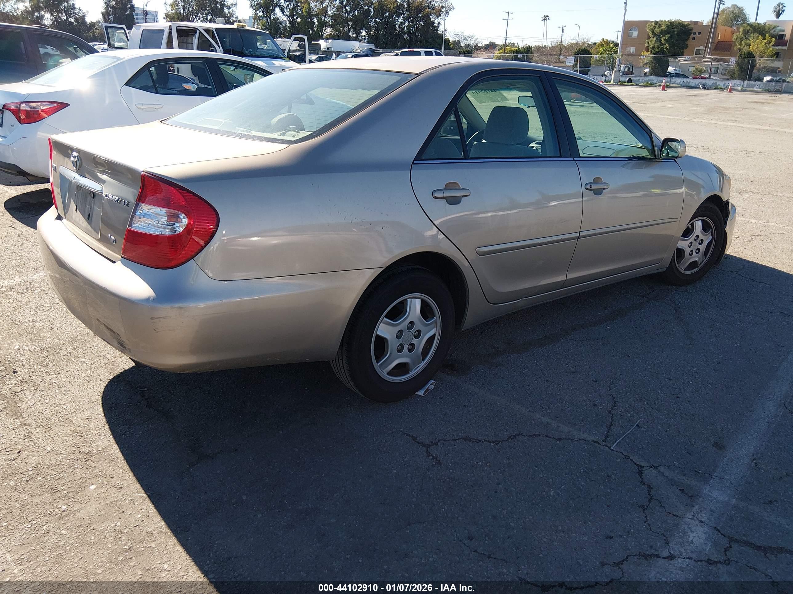TOYOTA CAMRY image 4