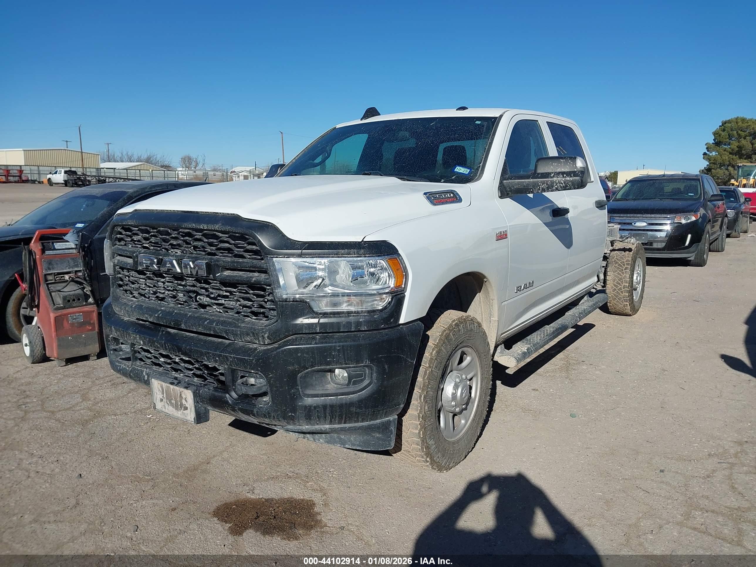 RAM 2500 image 2