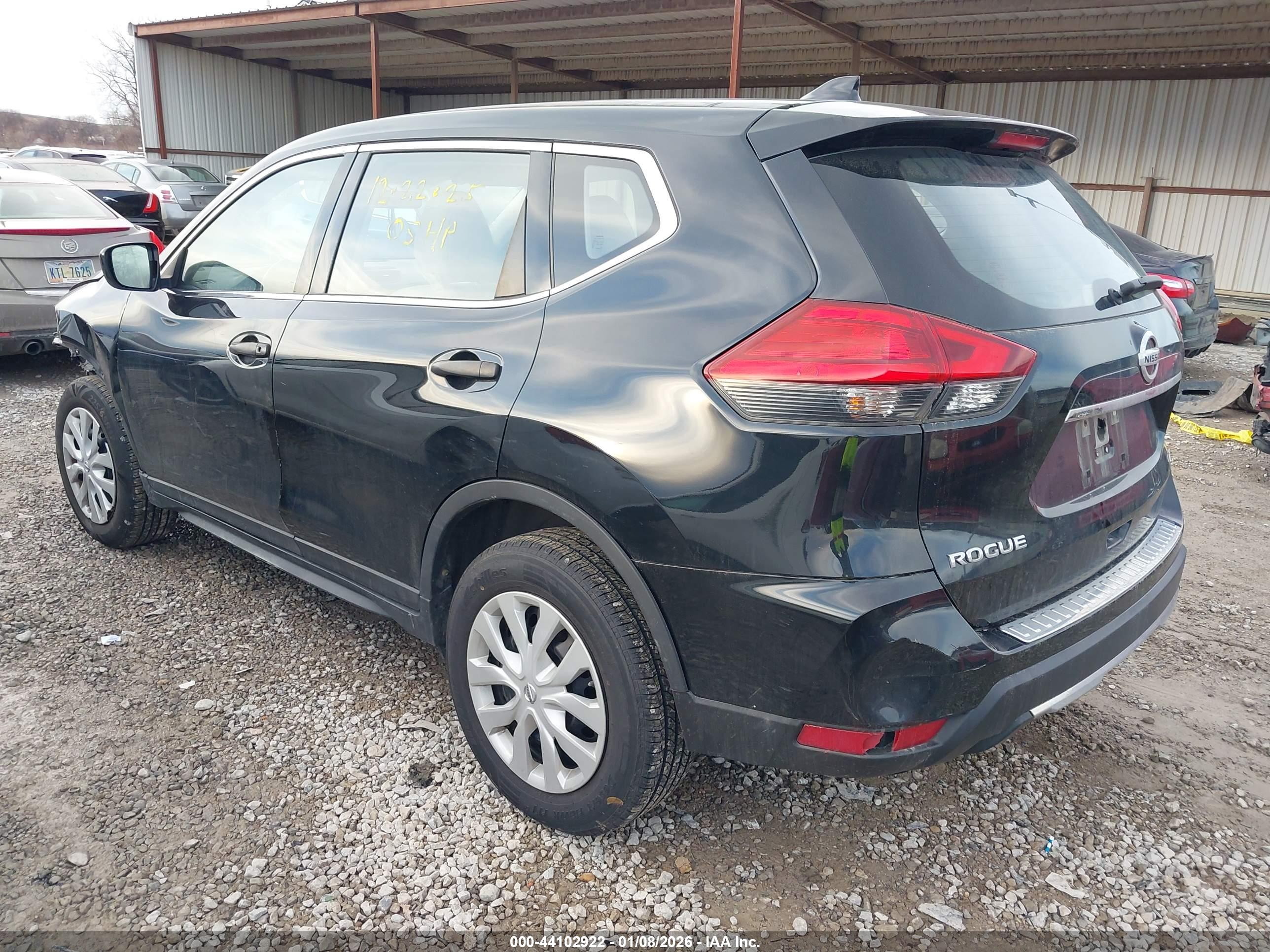 NISSAN ROGUE image 3