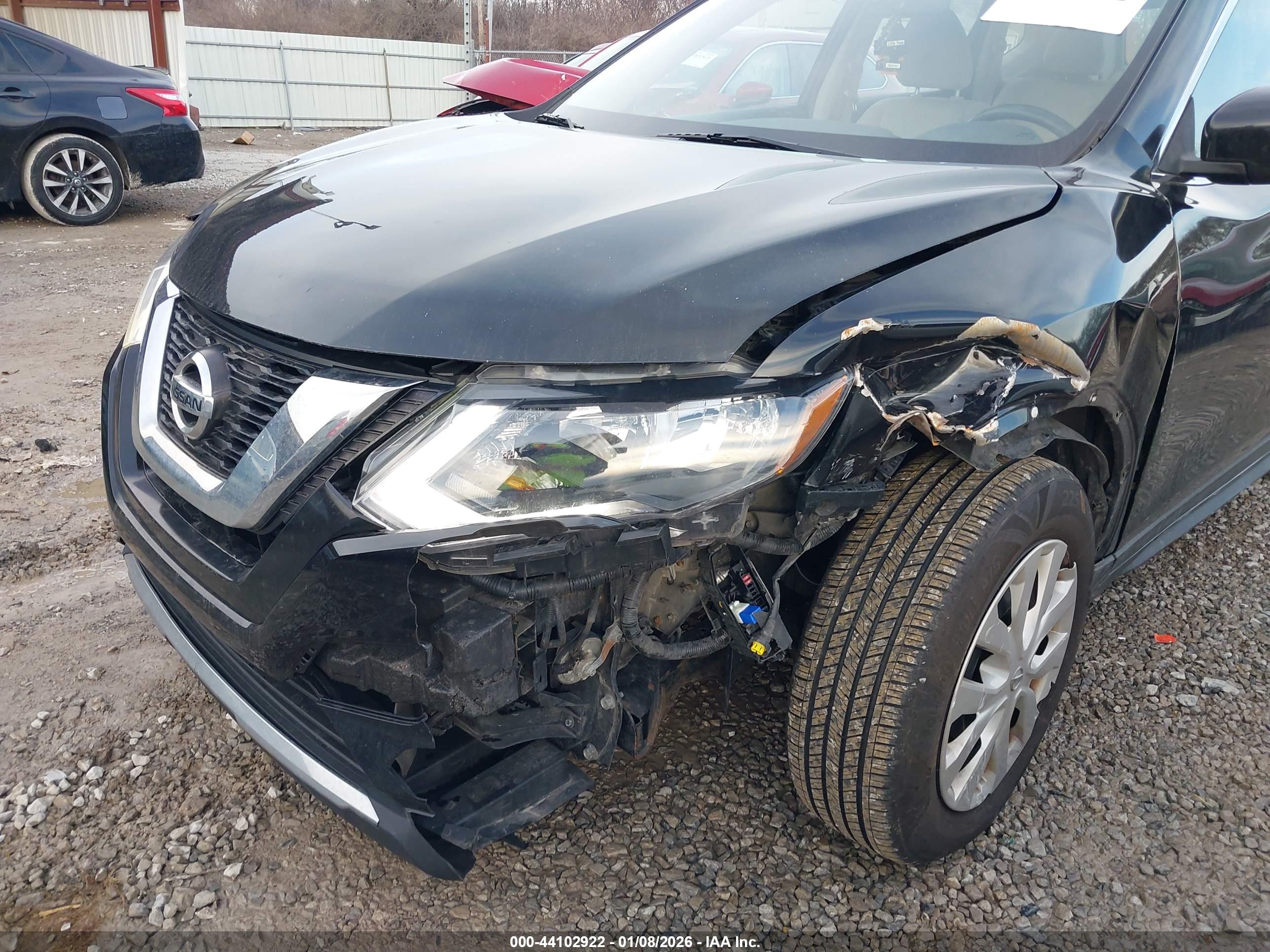 NISSAN ROGUE image 6