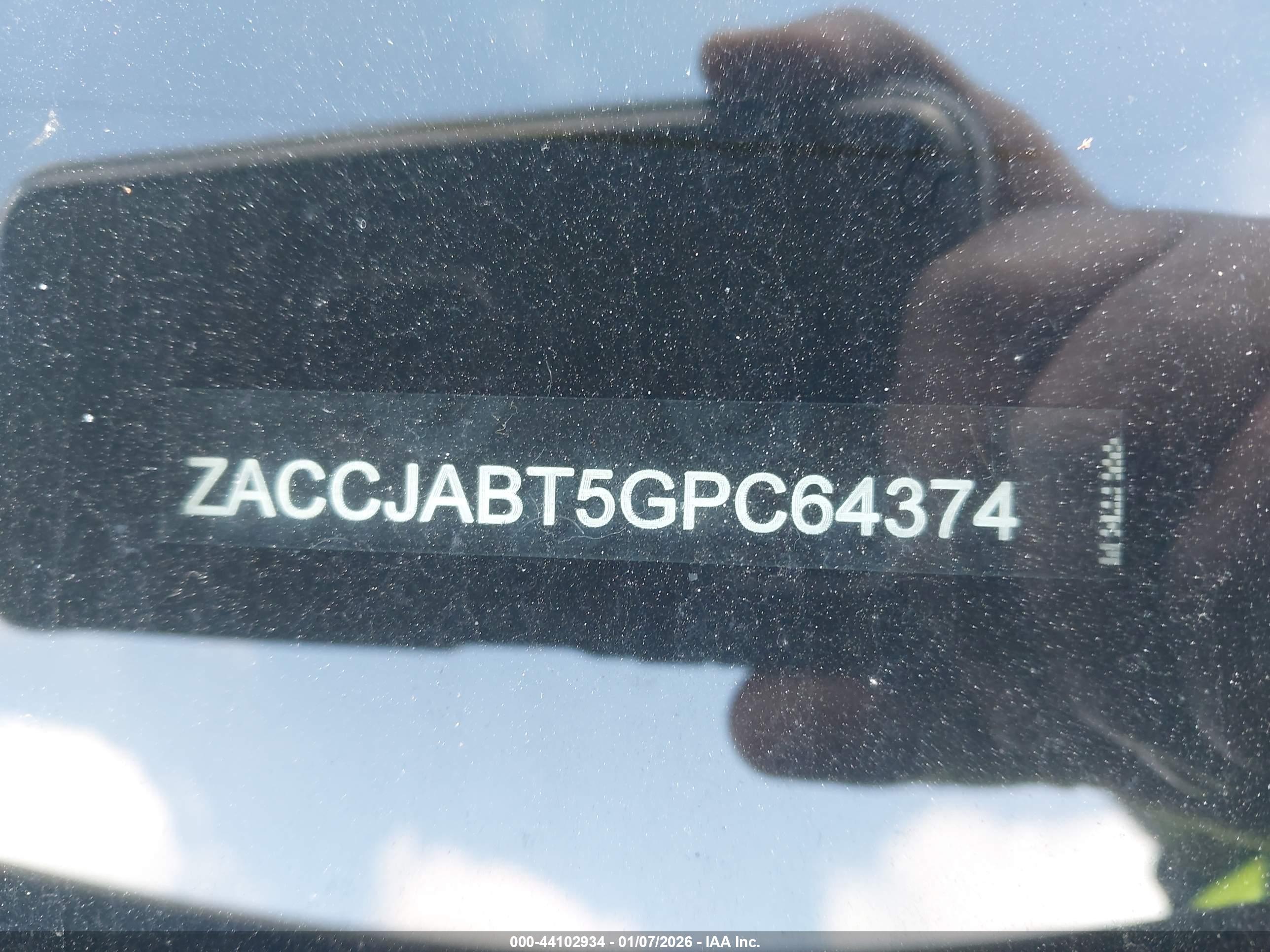 JEEP RENEGADE image 9