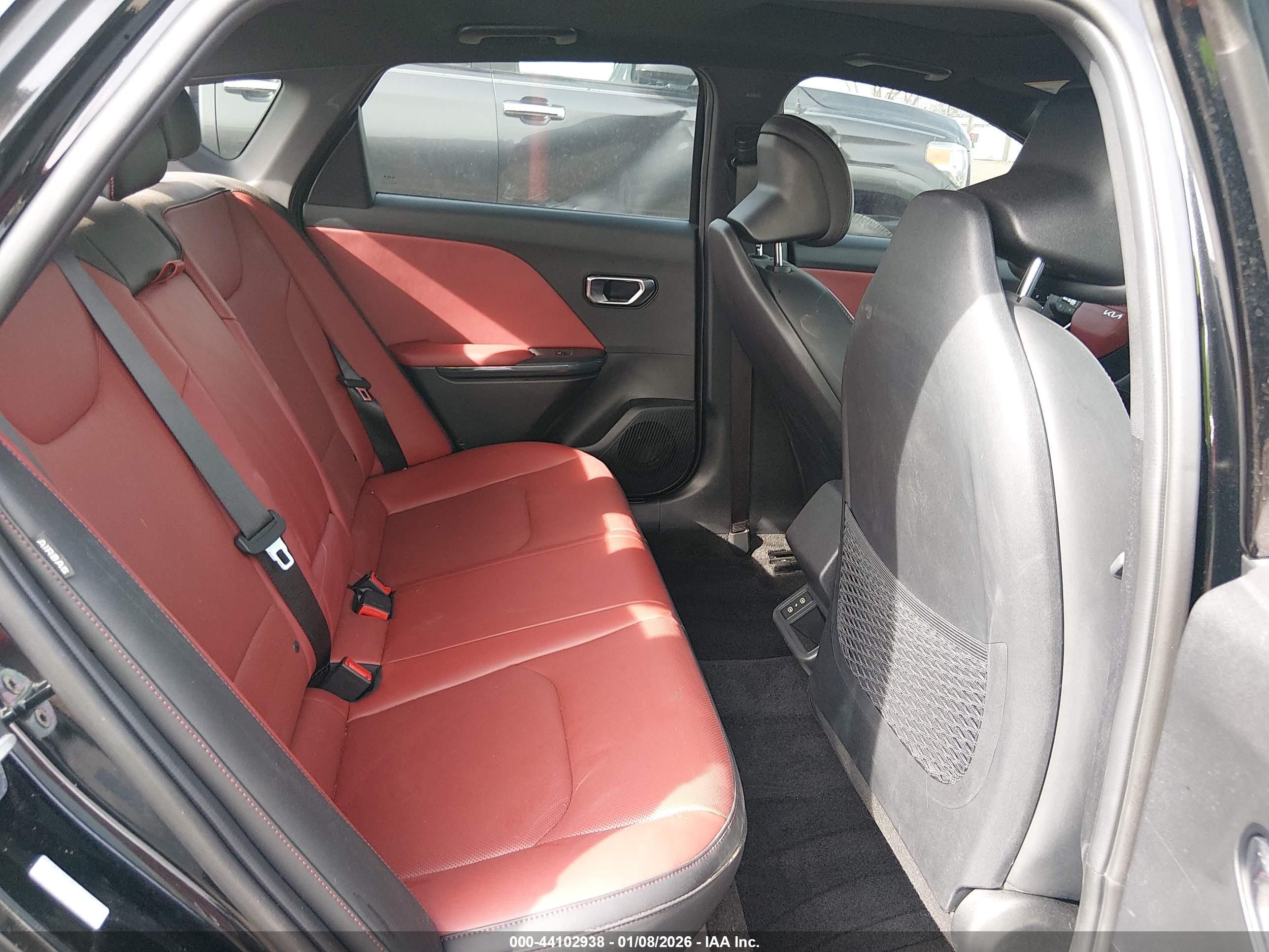 KIA K4 image 8