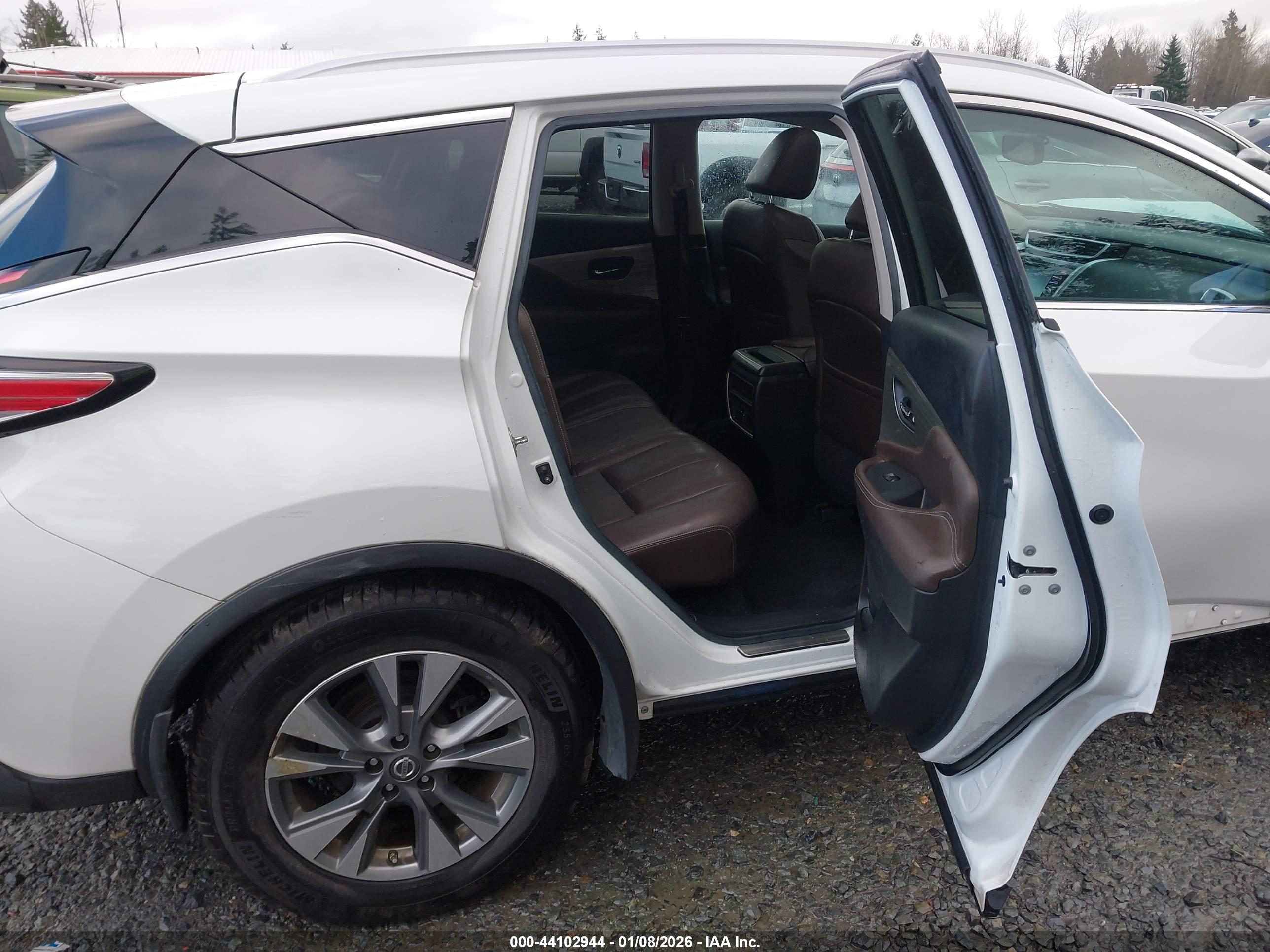 NISSAN MURANO image 8