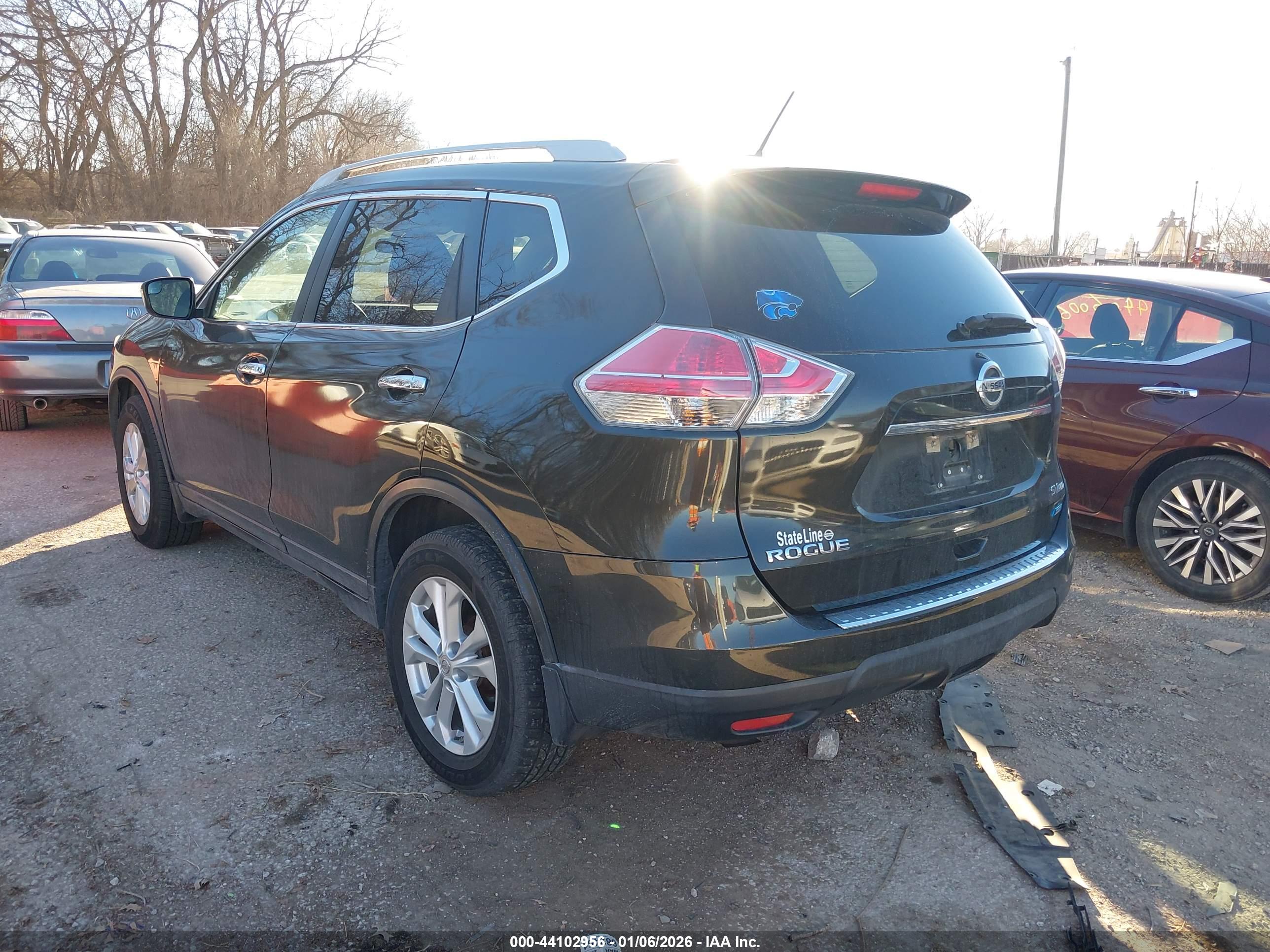 NISSAN ROGUE image 3