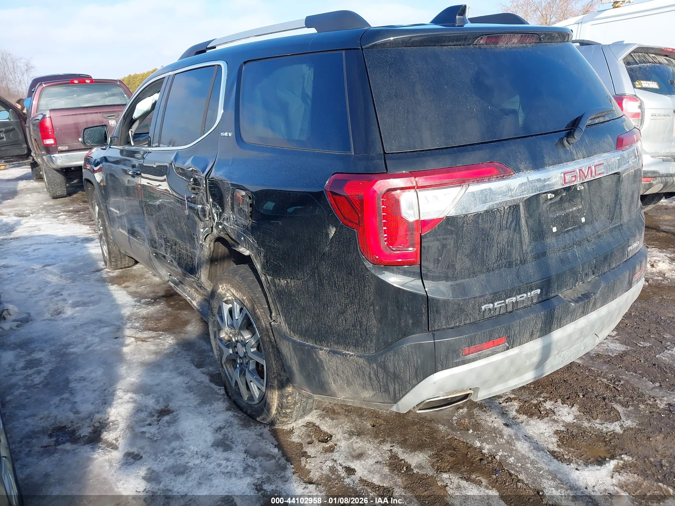 GMC ACADIA image 3