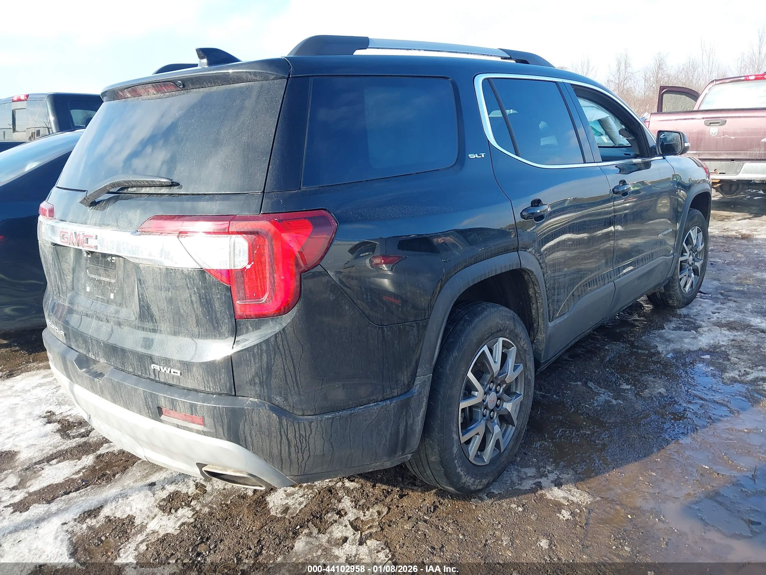 GMC ACADIA image 4