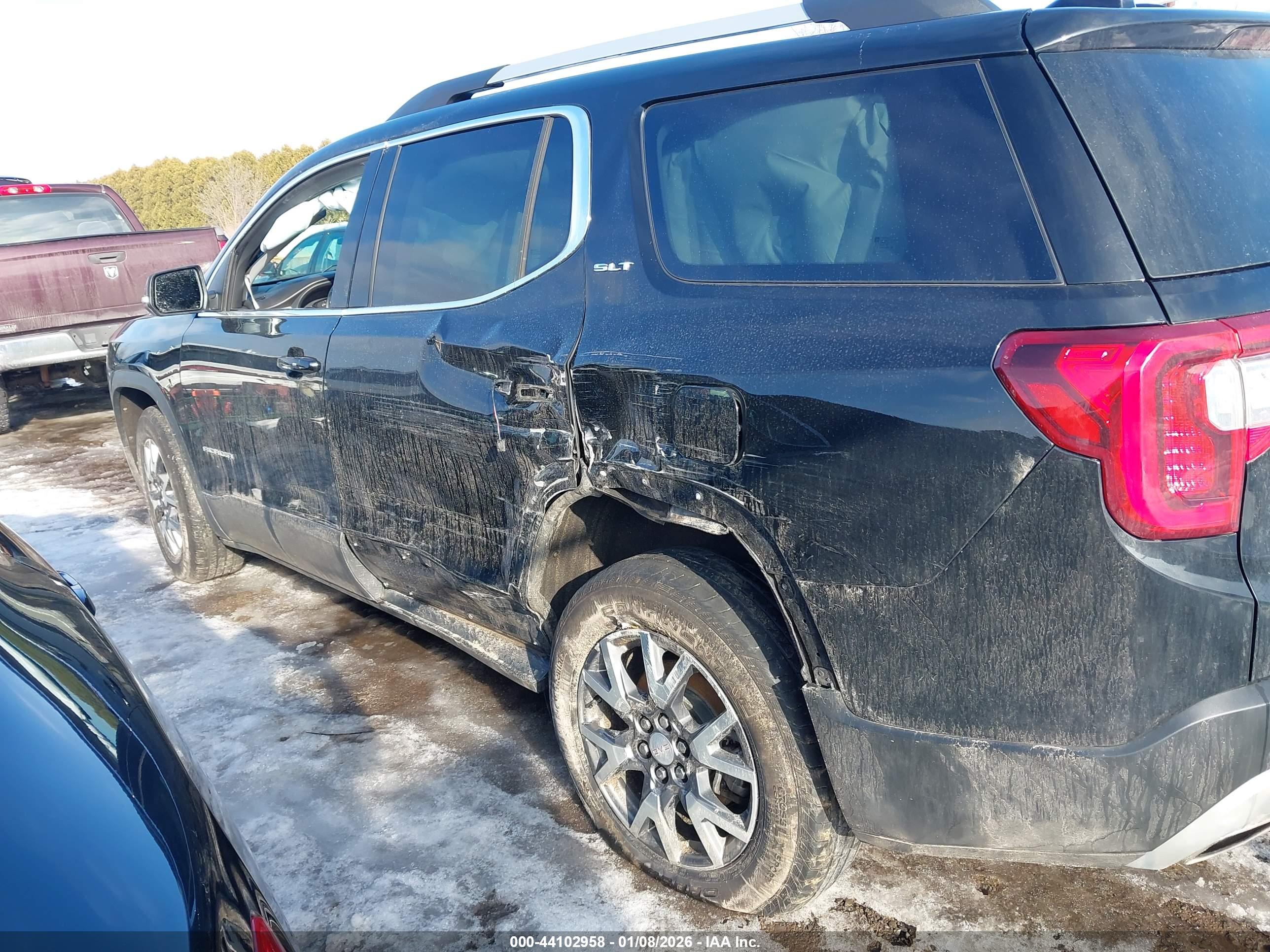 GMC ACADIA image 6