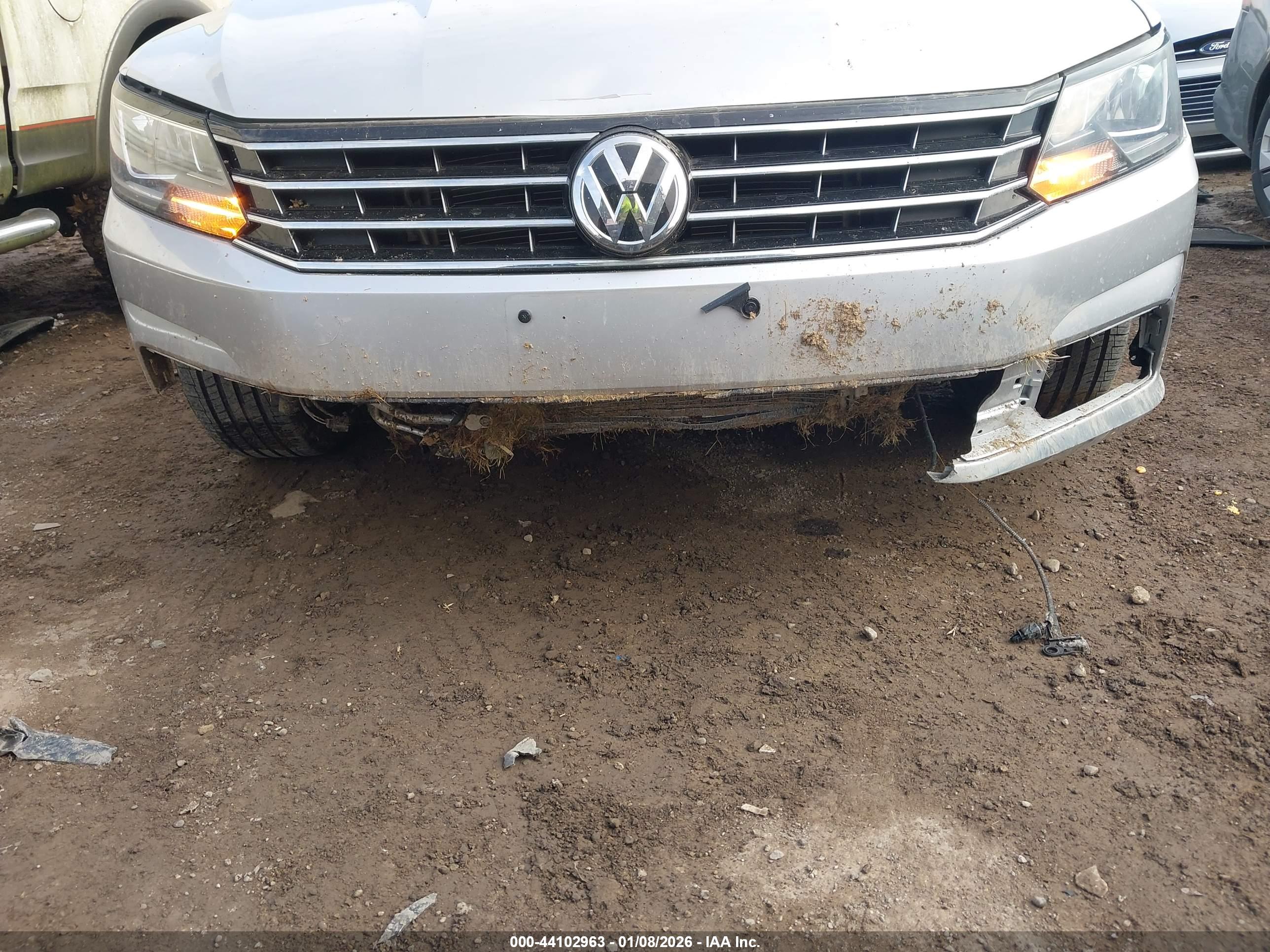 VOLKSWAGEN PASSAT image 6