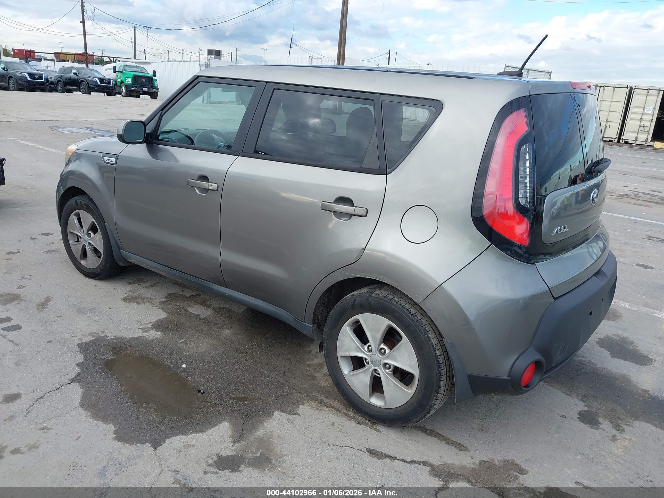 KIA SOUL image 3