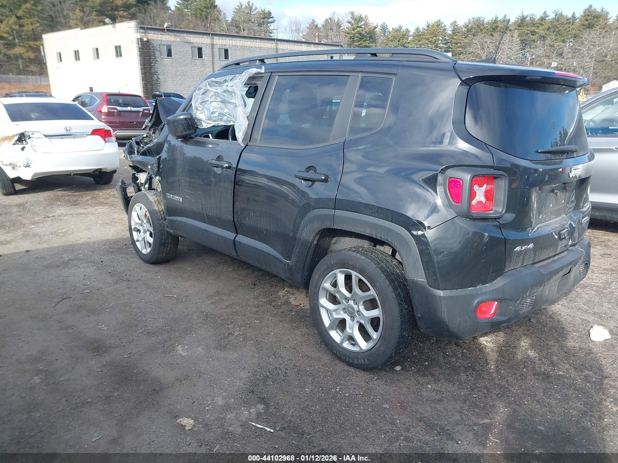 JEEP RENEGADE image 3