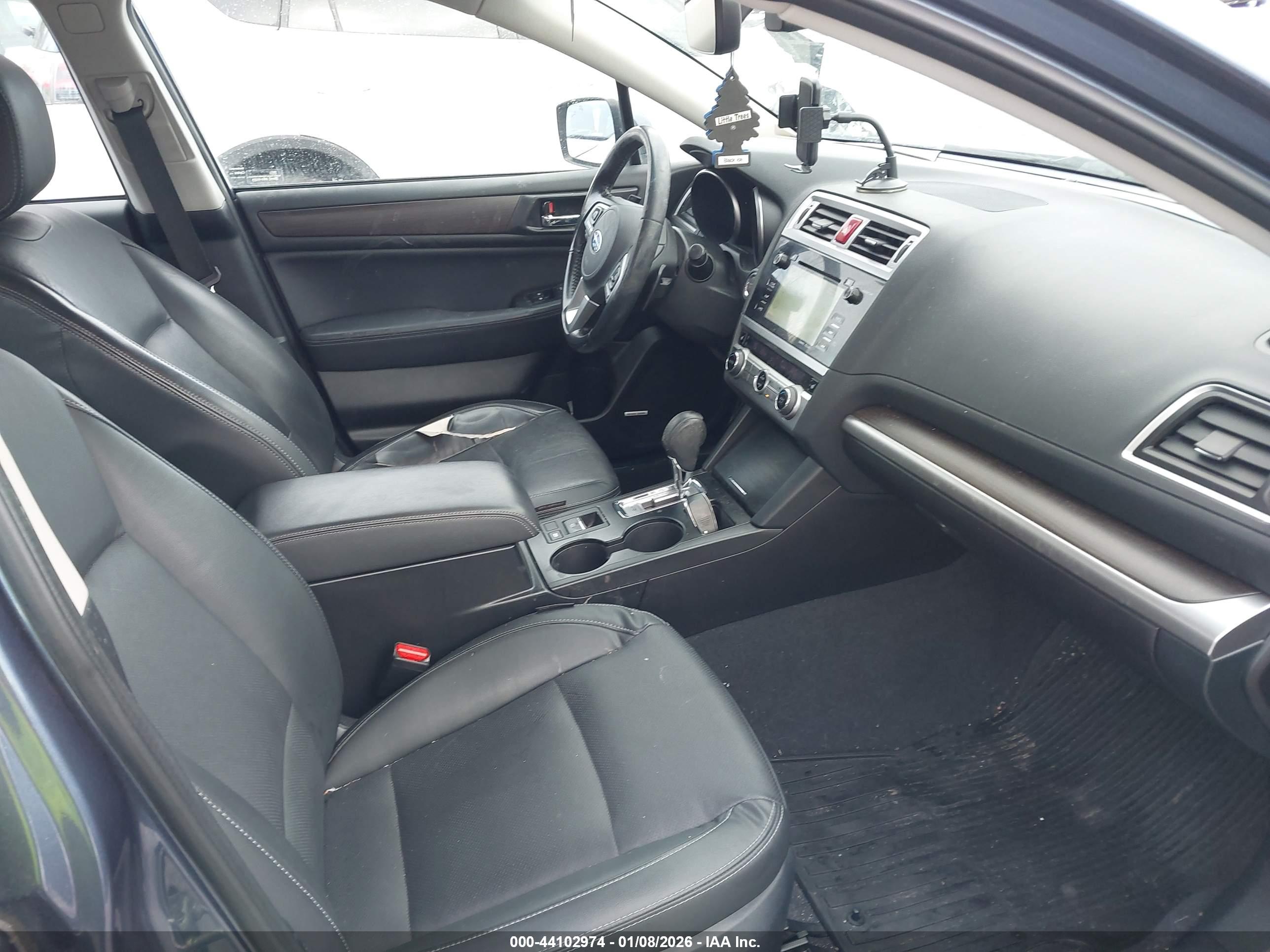SUBARU LEGACY image 5