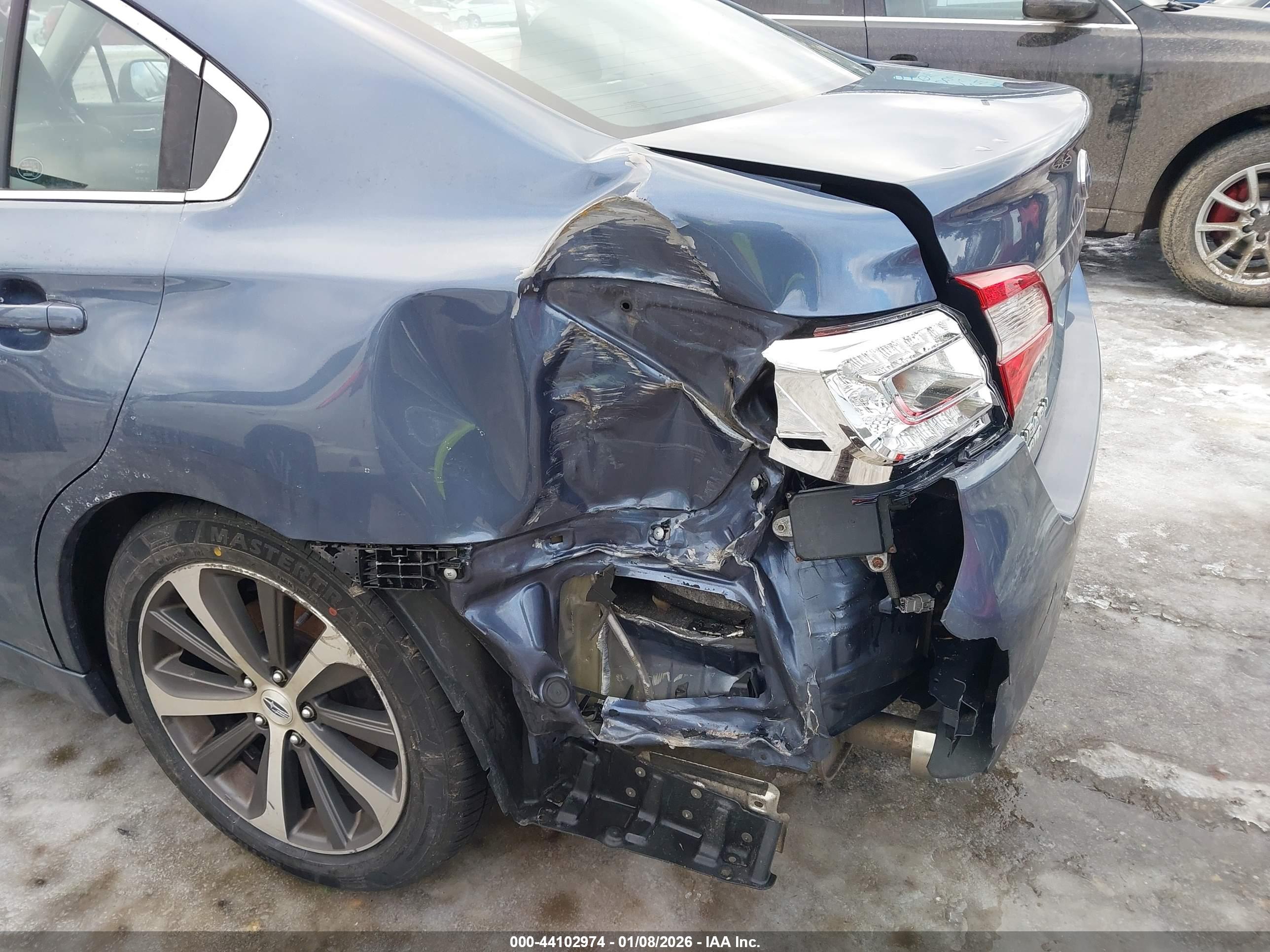SUBARU LEGACY image 6