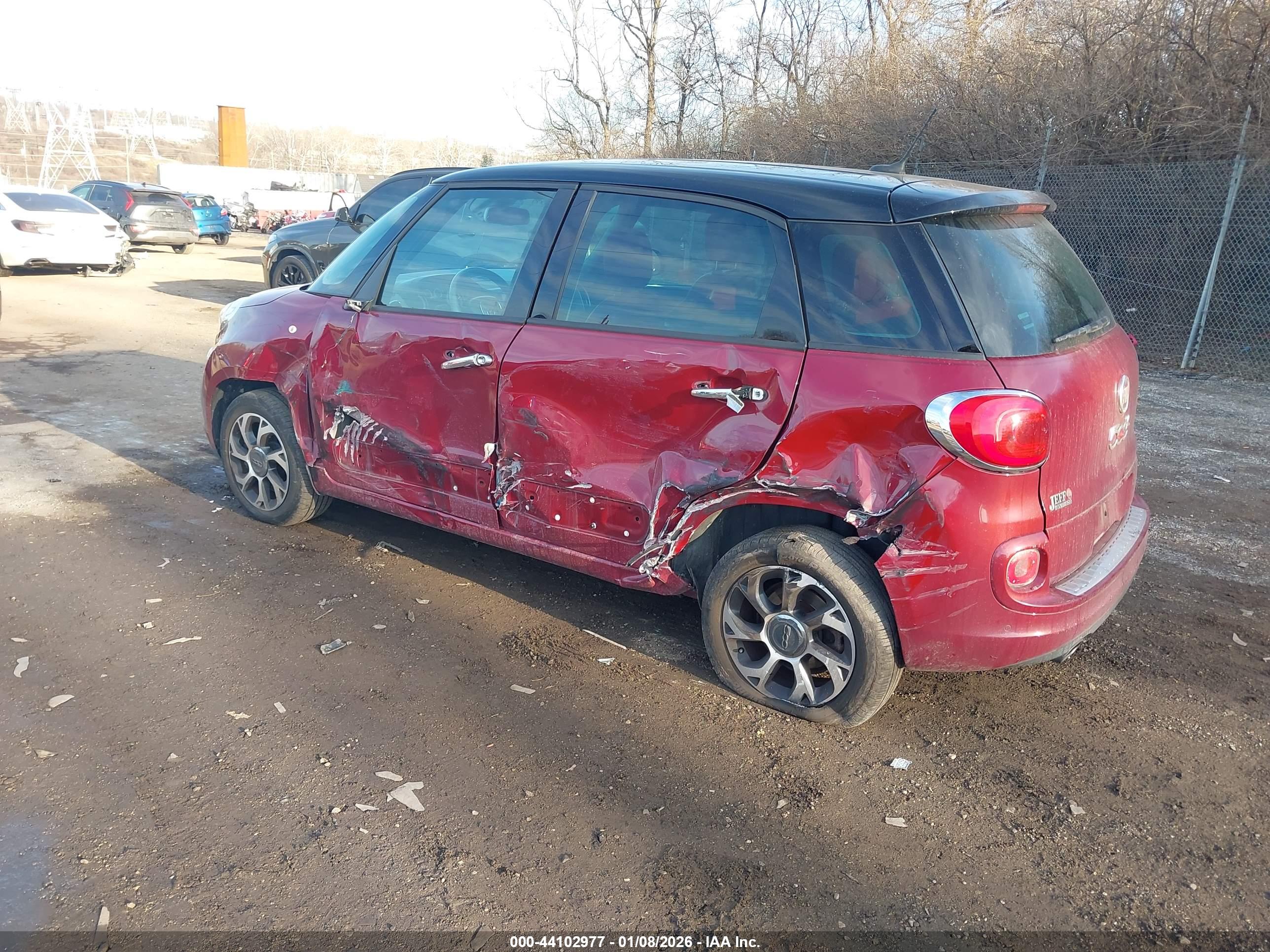 FIAT 500L image 3