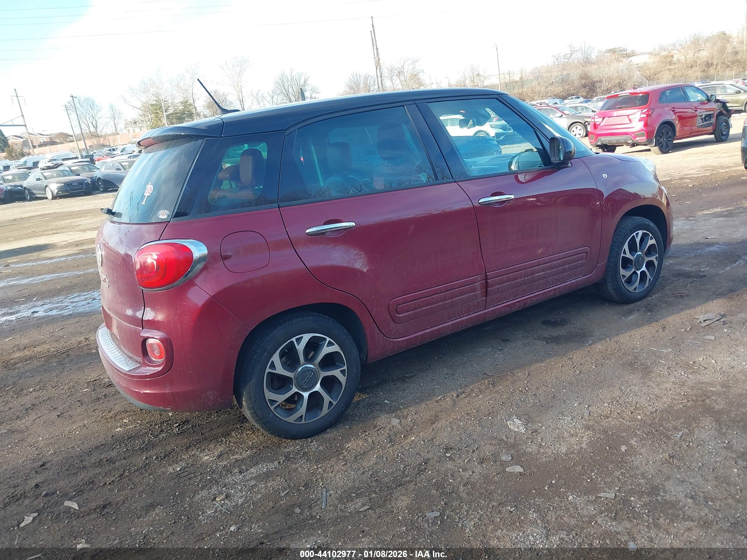 FIAT 500L image 4