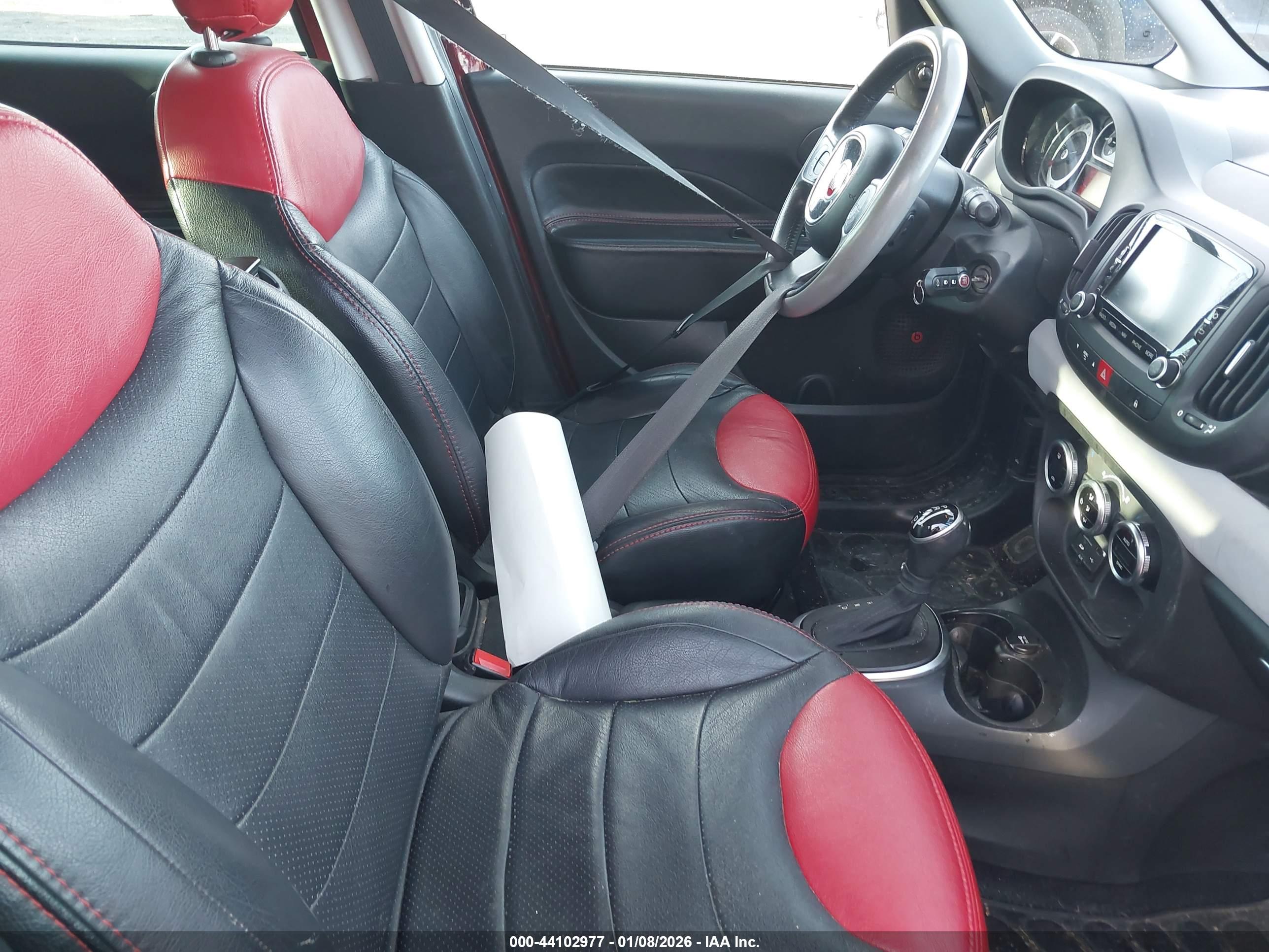 FIAT 500L image 5