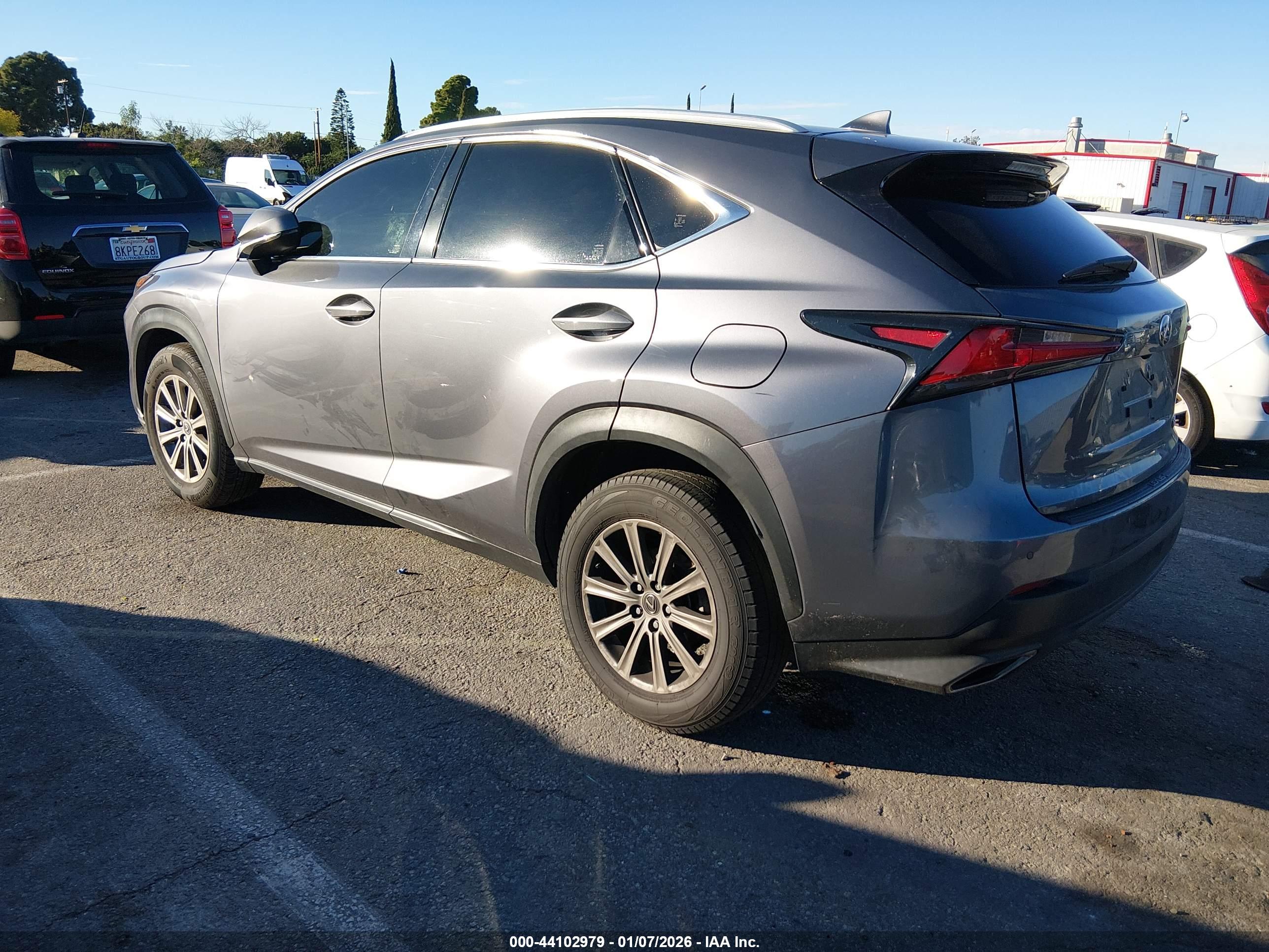 LEXUS NX image 3
