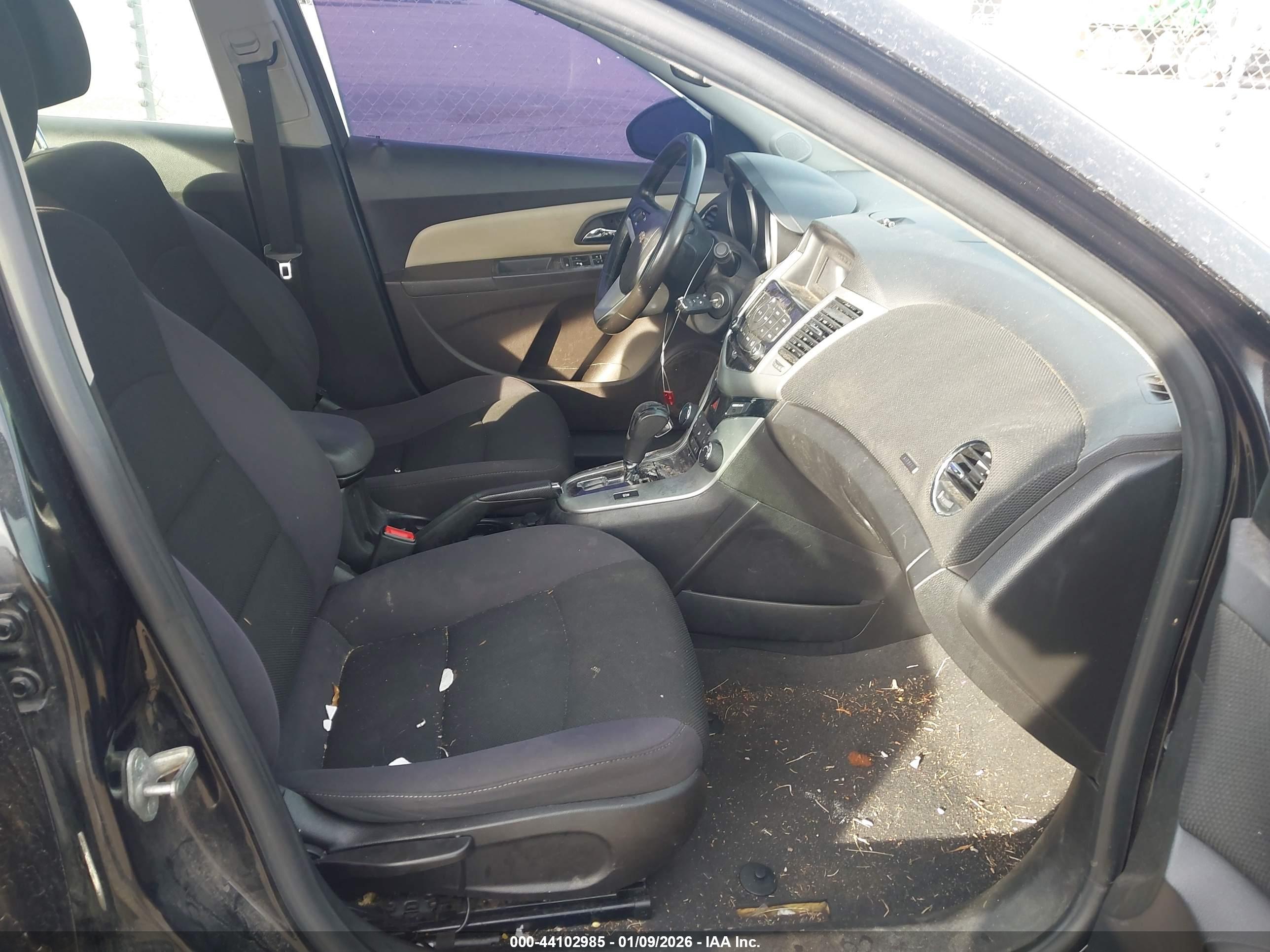 CHEVROLET CRUZE image 5