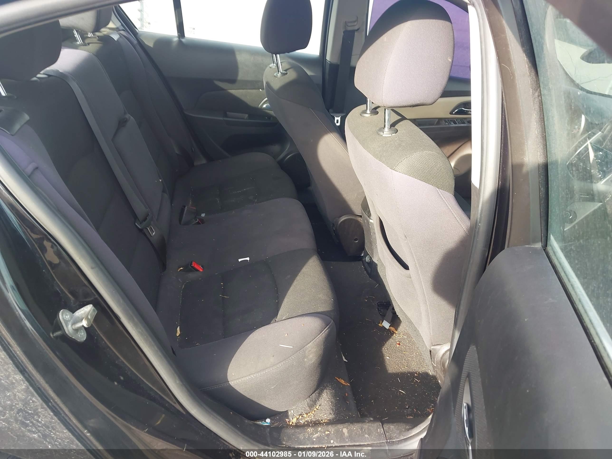 CHEVROLET CRUZE image 8