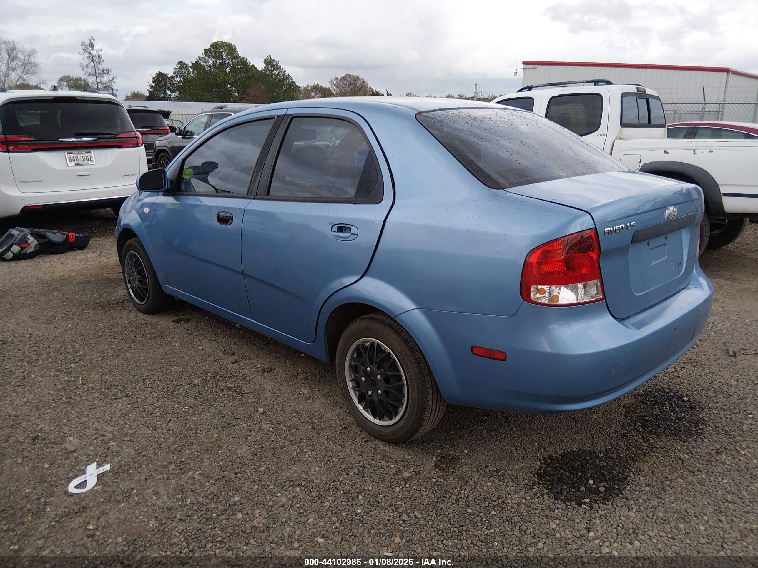 CHEVROLET AVEO image 3
