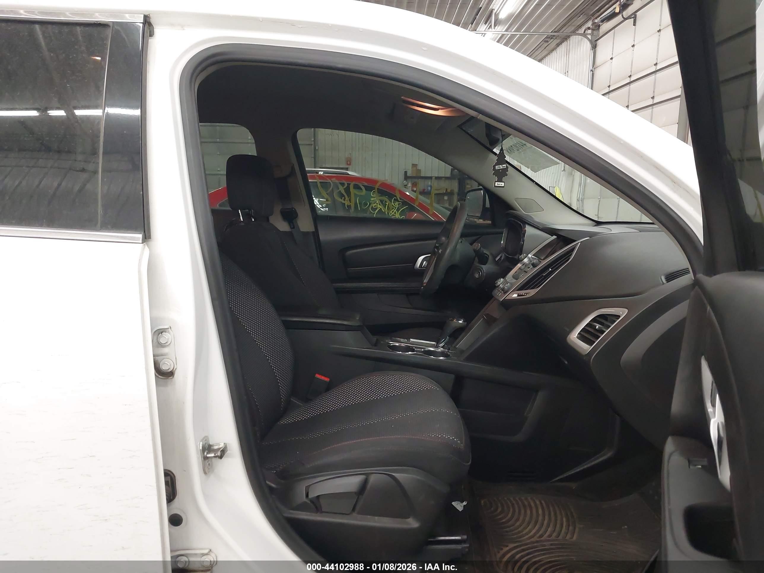 GMC TERRAIN image 5