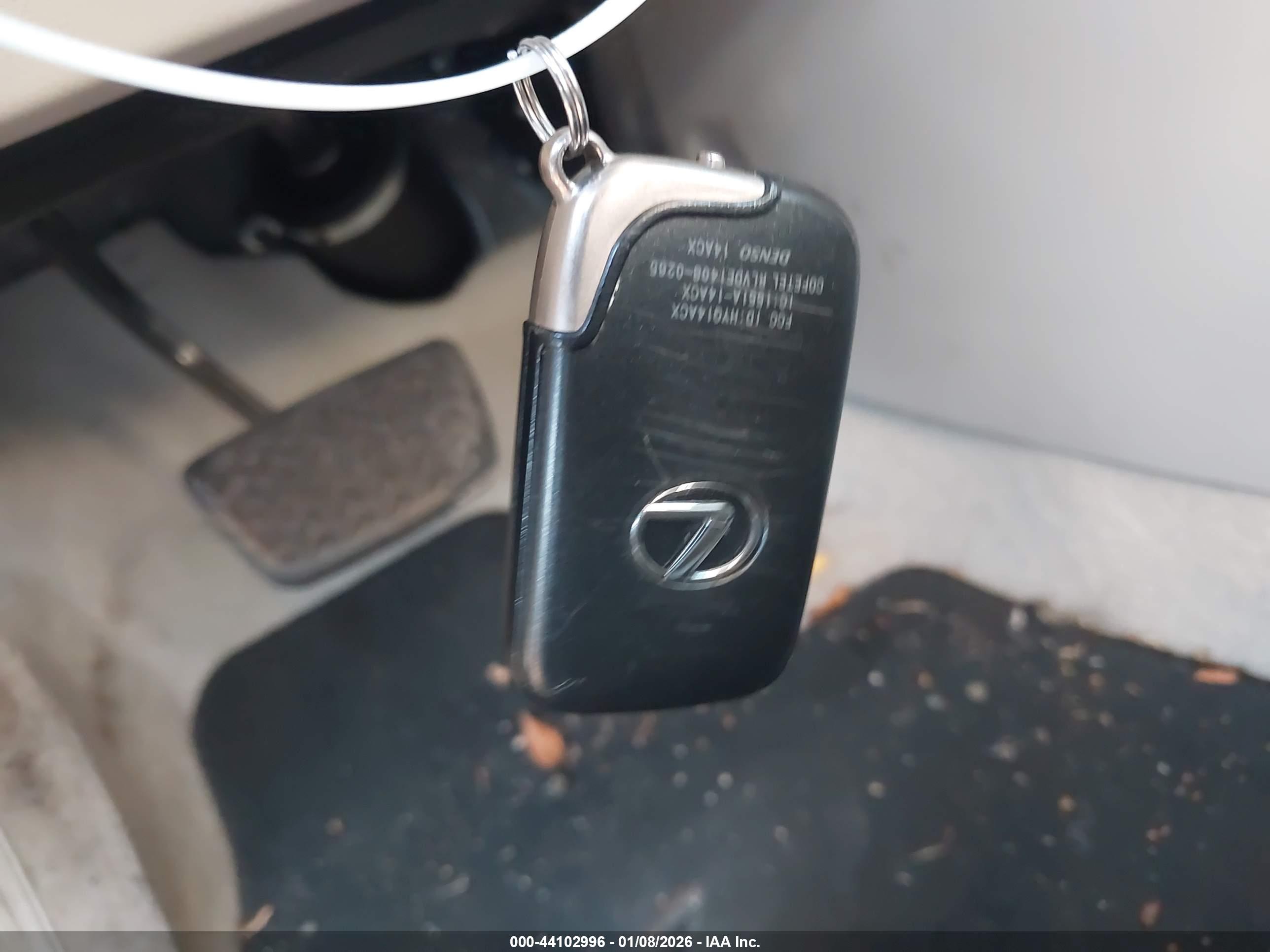 LEXUS RX image 11