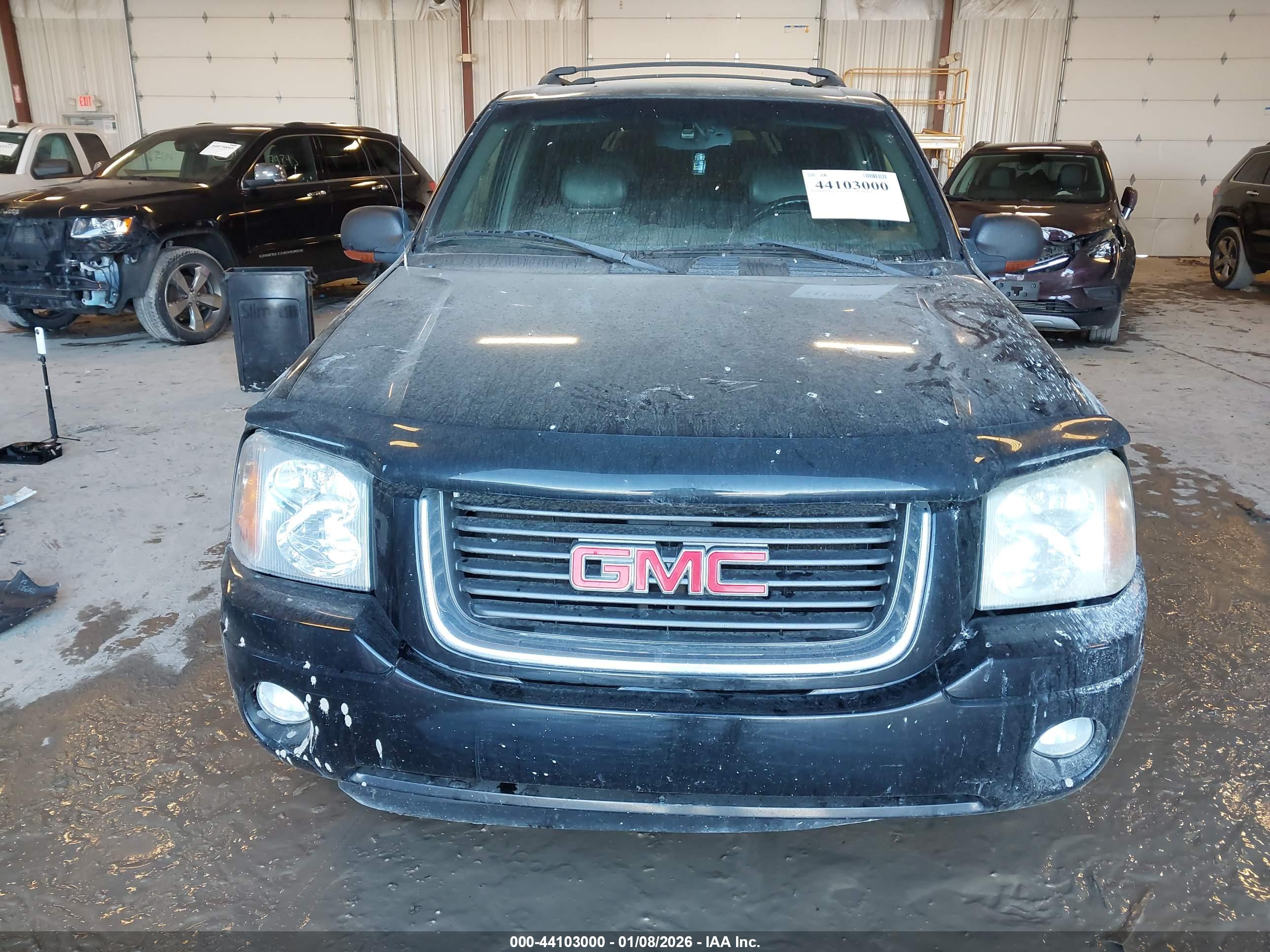 GMC ENVOY image 6